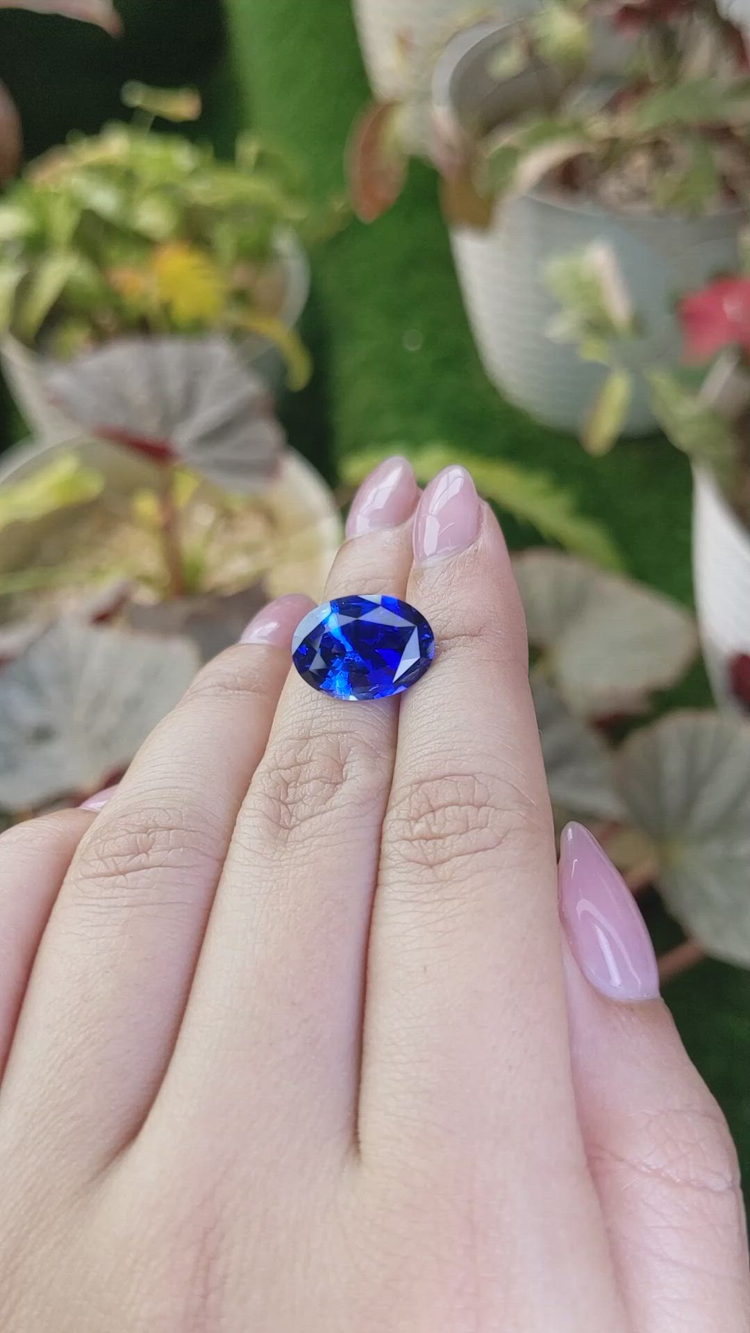 8.04 Ct. Blue Sapphire from Ceylon (Sri Lanka) Size Video
