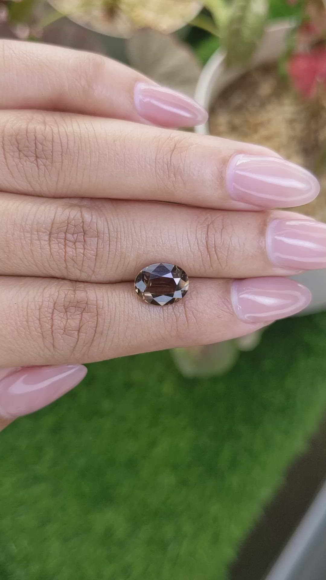 3.48 Ct. Brown Sapphire from Ceylon (Sri Lanka) Size Video