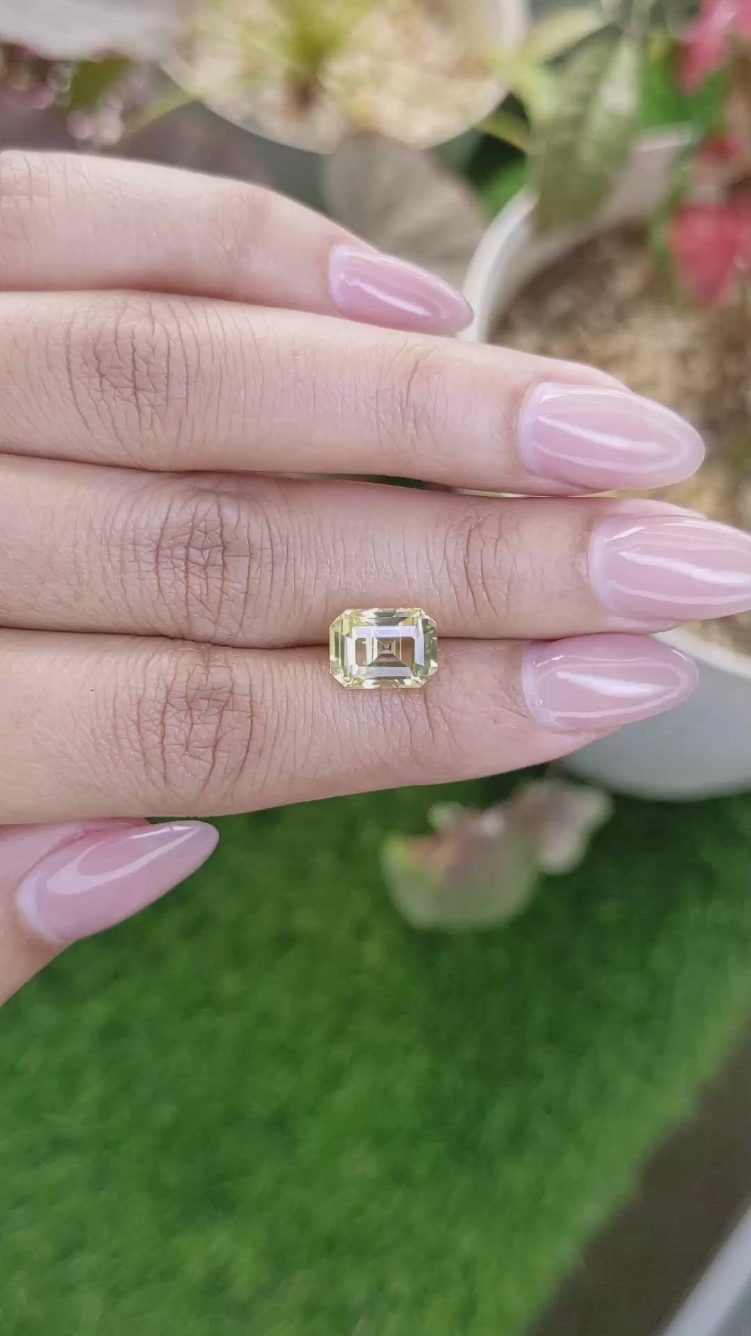 3.64 Ct. Yellow Sapphire from Ceylon (Sri Lanka) Size Video