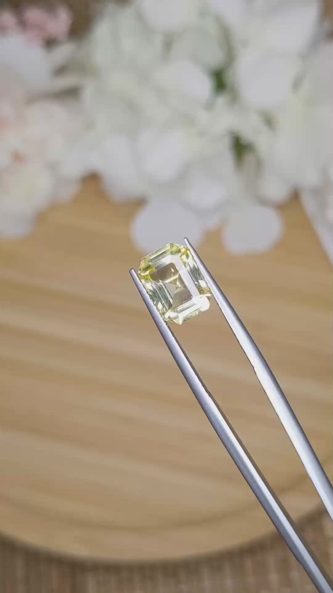 3.64 Ct. Yellow Sapphire from Ceylon (Sri Lanka) Size Video