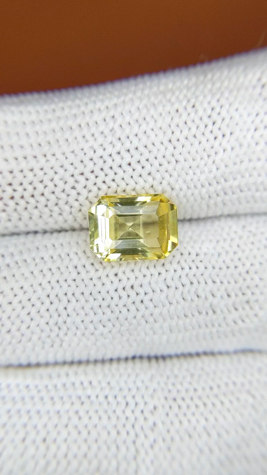 3.64 Ct. Yellow Sapphire from Ceylon (Sri Lanka) Size Video