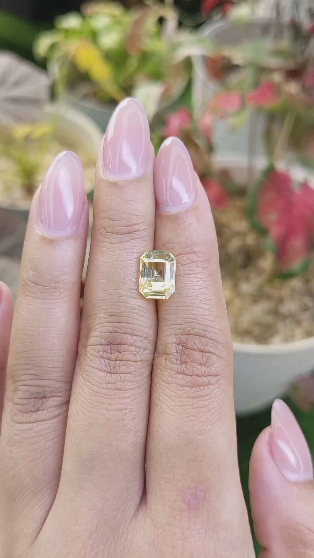 3.64 Ct. Yellow Sapphire from Ceylon (Sri Lanka) Size Video