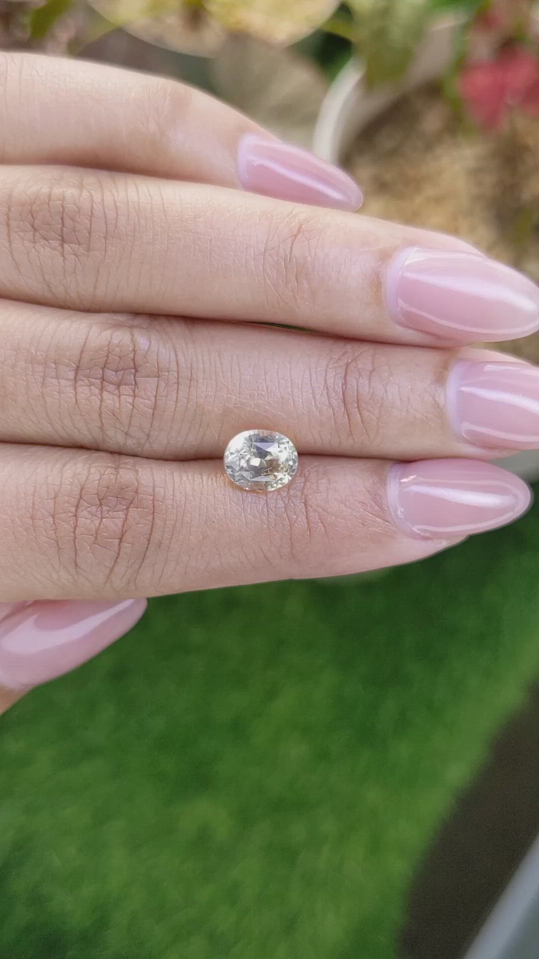 2.43 Ct. Yellow Sapphire from Ceylon (Sri Lanka) Size Video