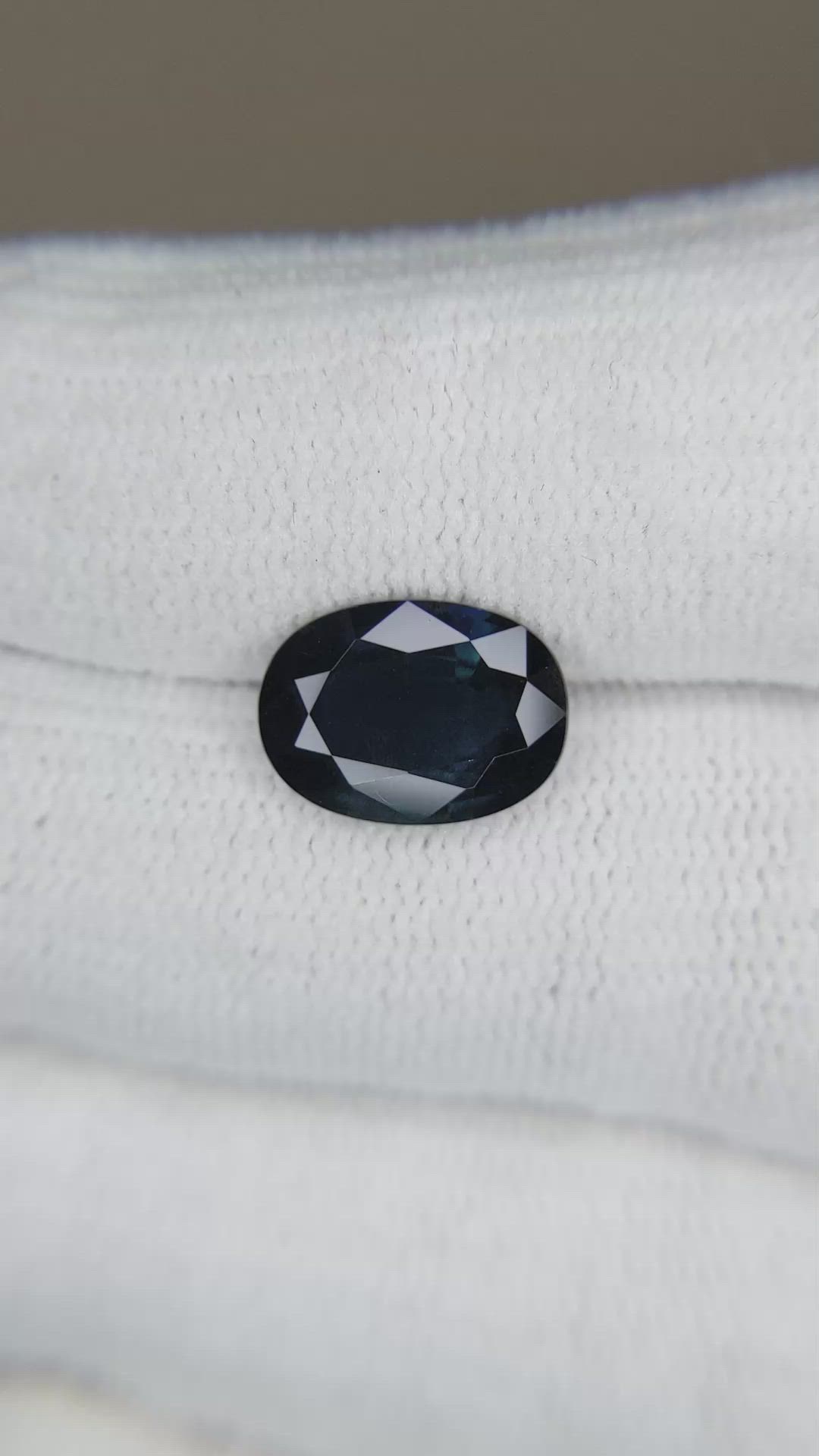3.80 Ct. Blue Sapphire from Australia Size Video