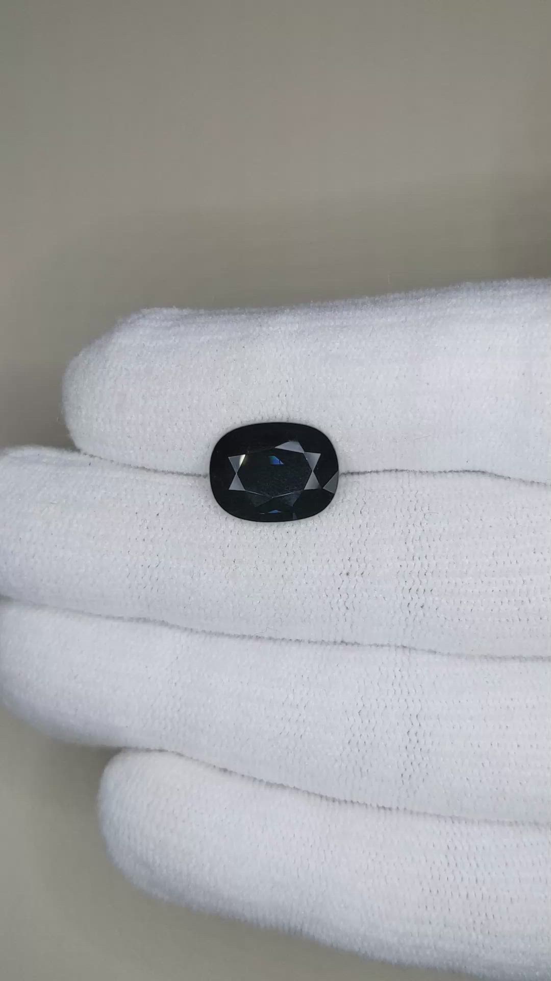 6.92 Ct. Blue Sapphire from Australia Size Video