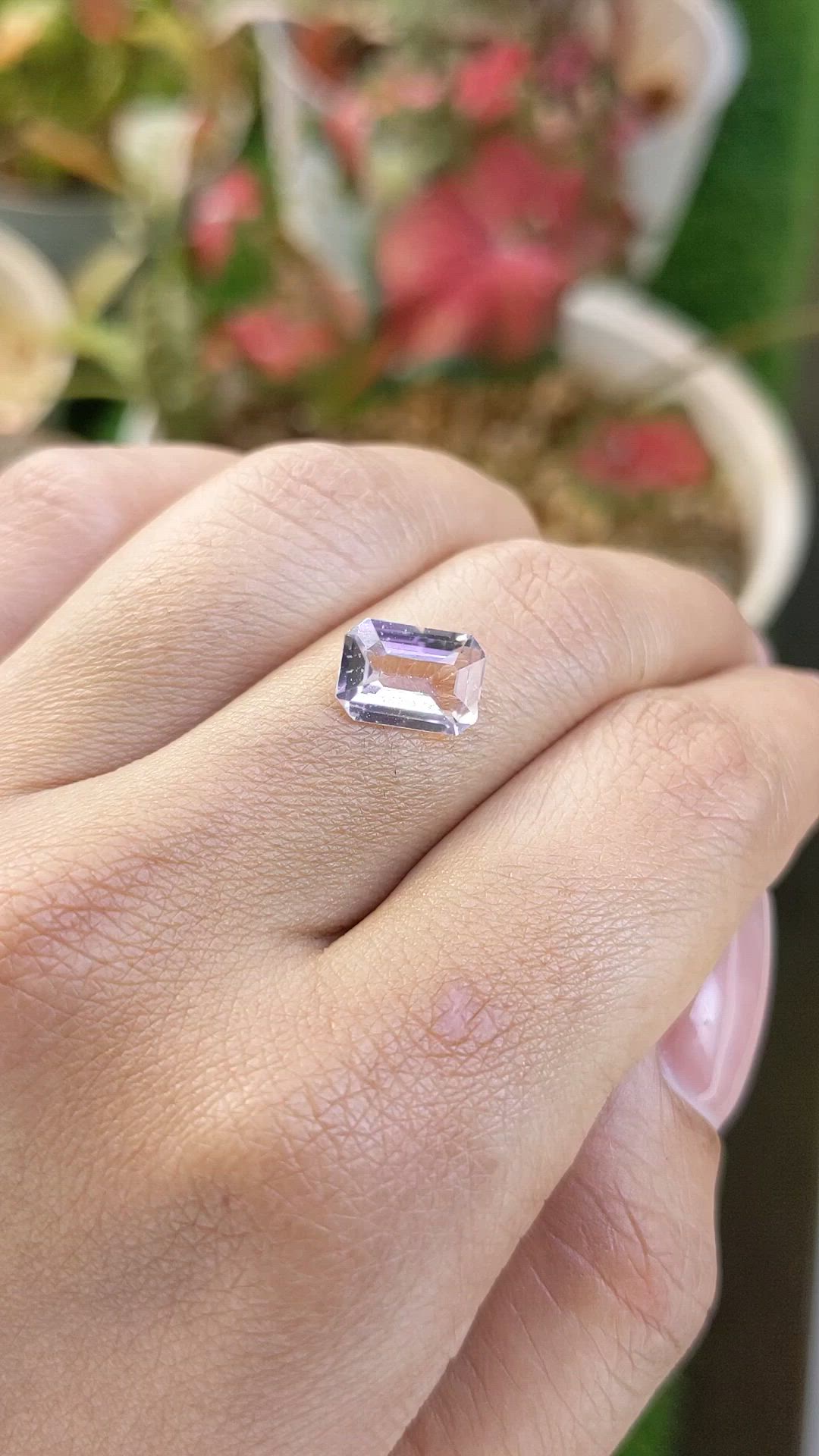 2.46 Ct. Purplish Pink Sapphire from Ceylon (Sri Lanka) Size Video