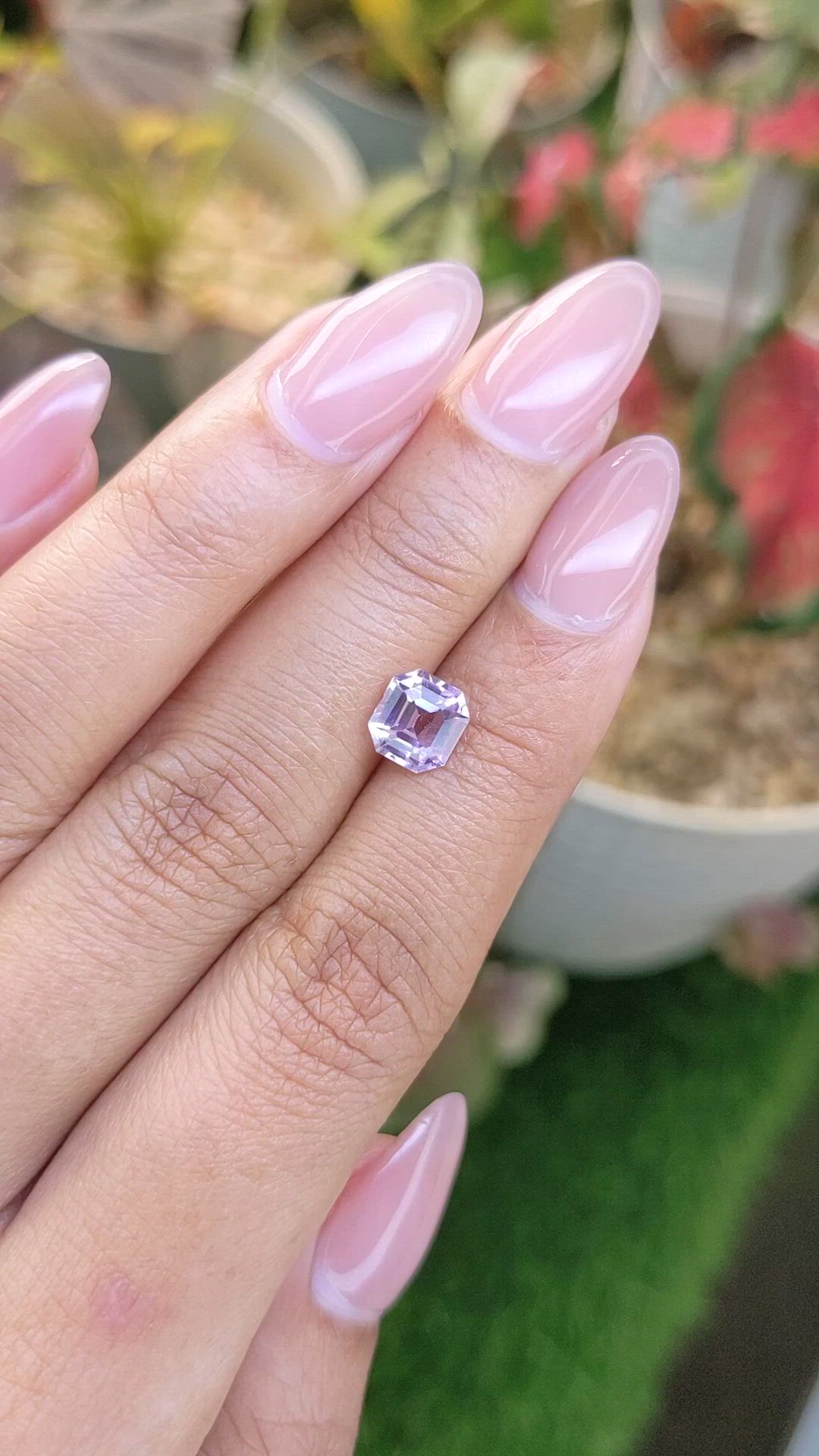 1.71 Ct. Pinkish Purple Sapphire from Ceylon (Sri Lanka) Size Video