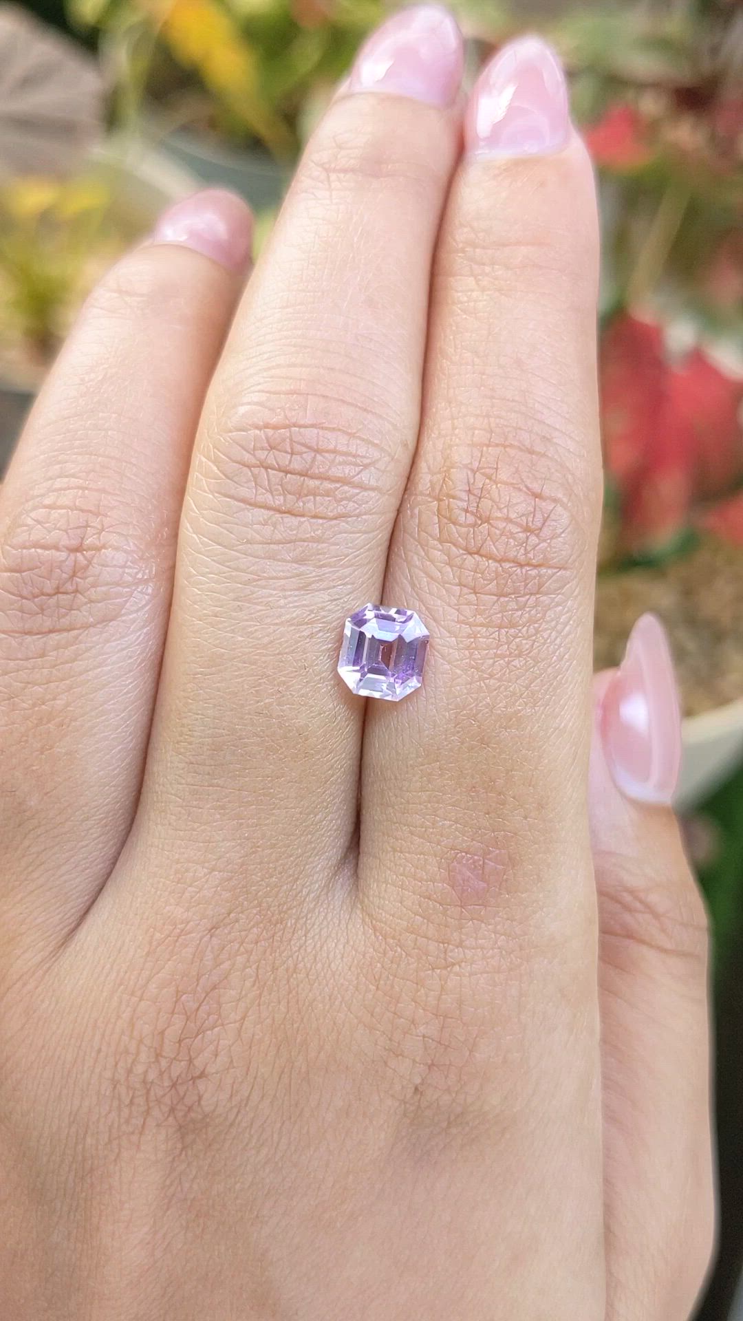 1.71 Ct. Pinkish Purple Sapphire from Ceylon (Sri Lanka) Size Video