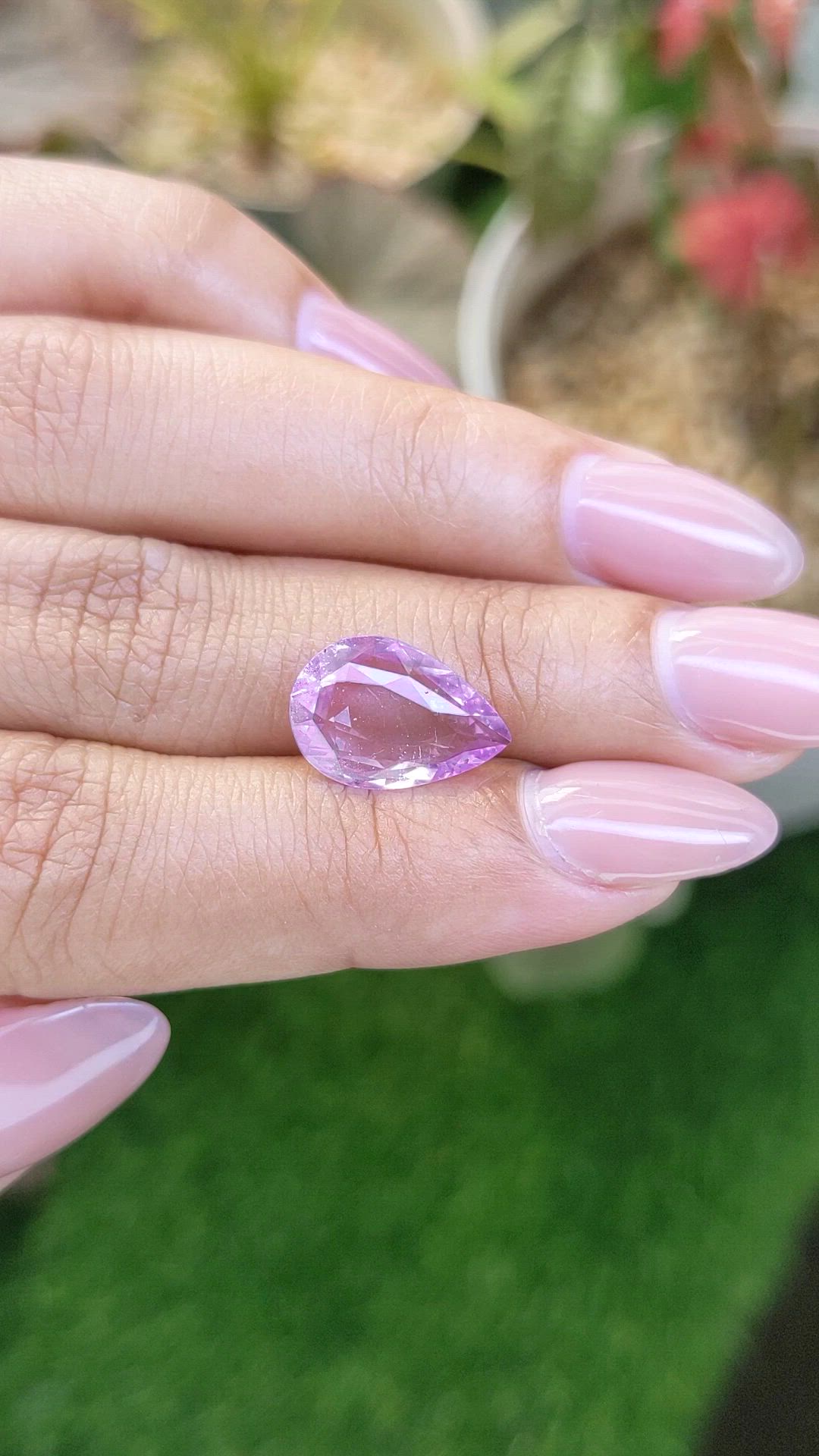 3.96 Ct. Purplish Pink Sapphire from Ceylon (Sri Lanka) Size Video