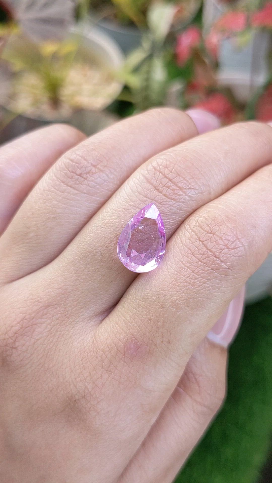 3.96 Ct. Purplish Pink Sapphire from Ceylon (Sri Lanka) Size Video