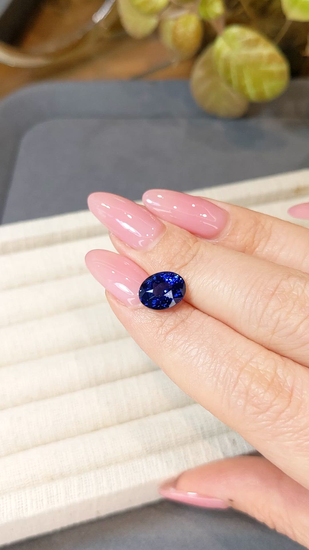 4.06 Ct. Blue Sapphire from Ceylon (Sri Lanka) Size Video