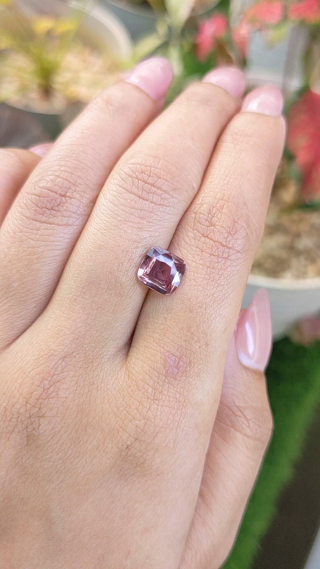 2.22 Ct. Pinkish Brown Sapphire from Ceylon (Sri Lanka) Size Video