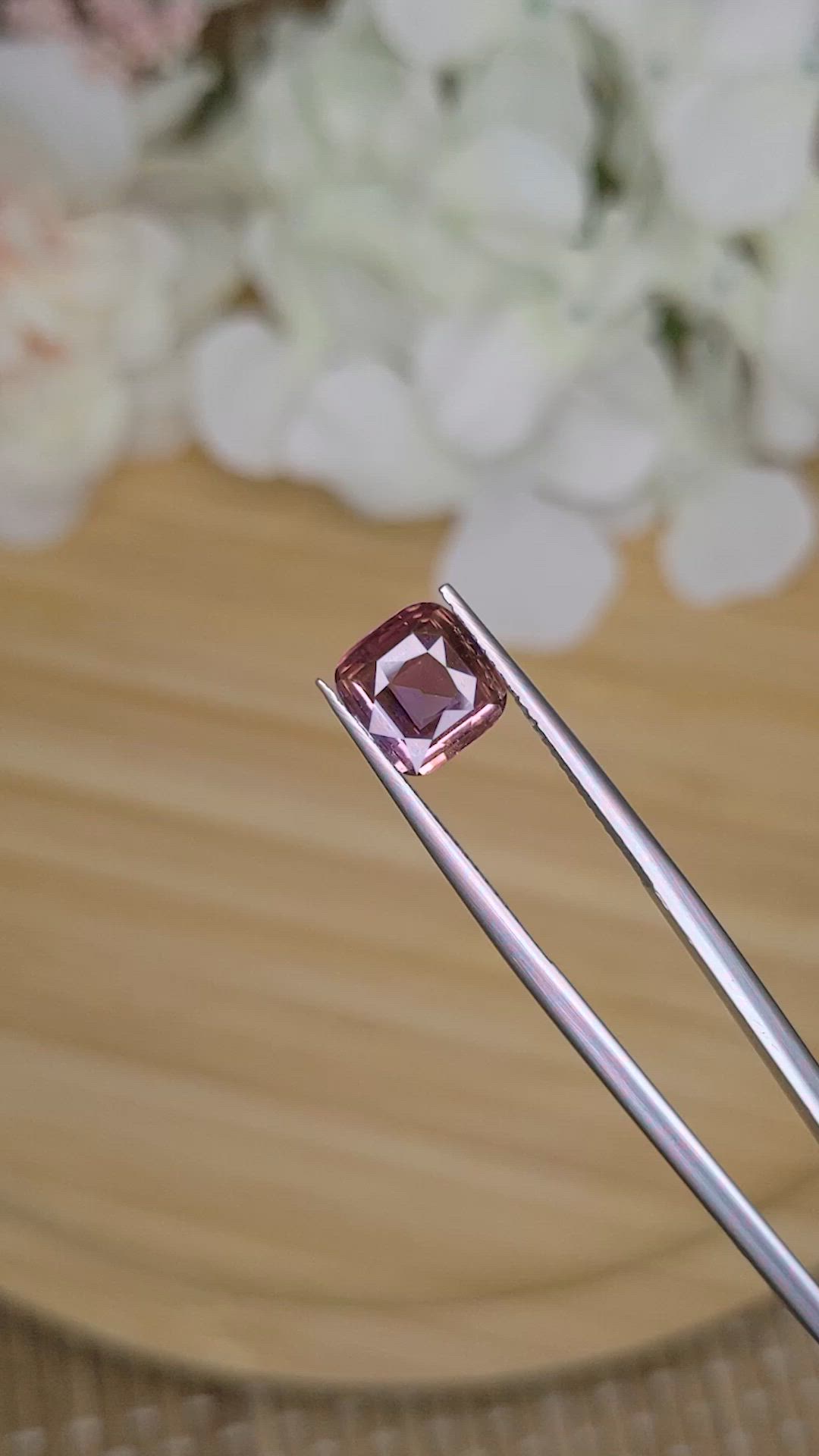 2.22 Ct. Pinkish Brown Sapphire from Ceylon (Sri Lanka) Size Video