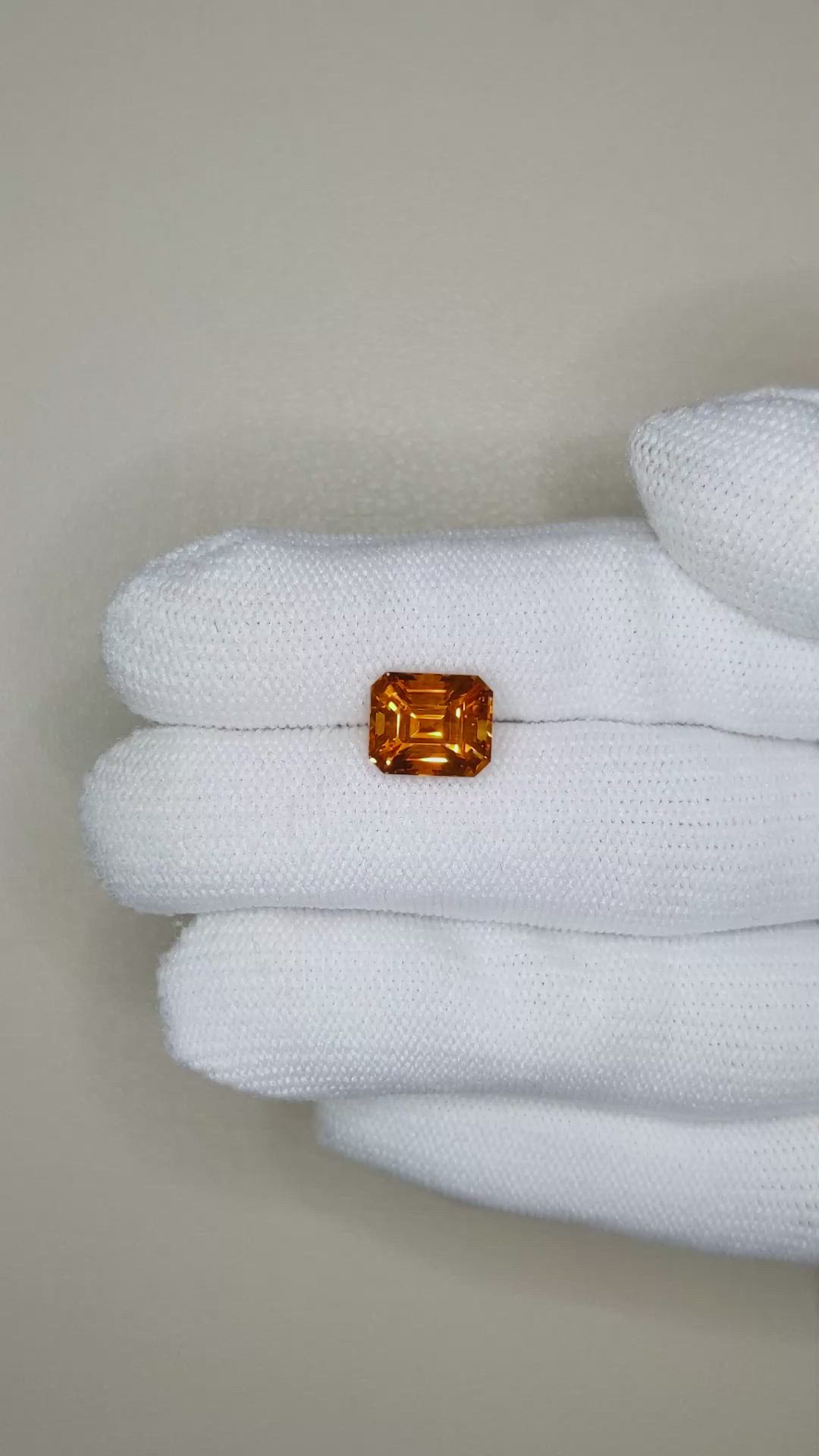 5.02 Ct. Orange Sapphire from Ceylon (Sri Lanka) Size Video
