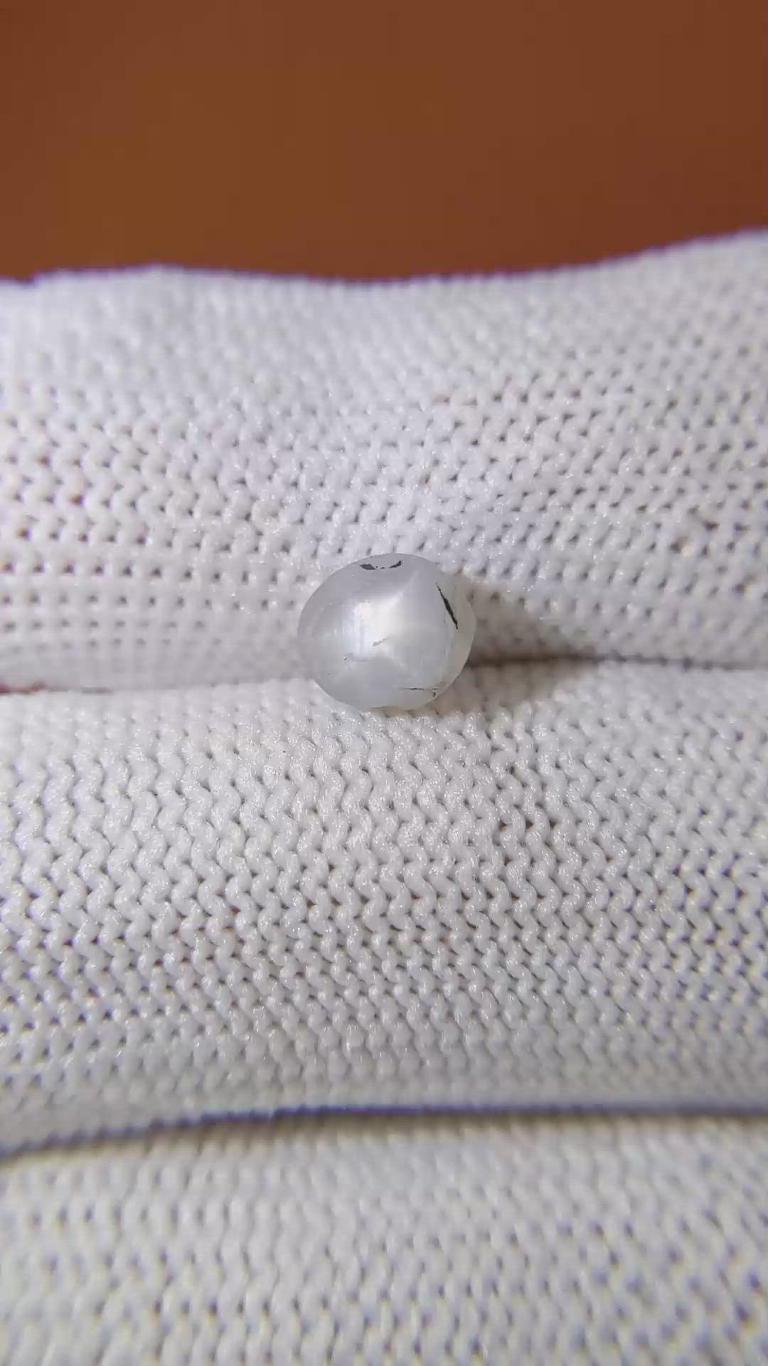 1.99 Ct. Bluish Grey Star Sapphire from Ceylon (Sri Lanka) Size Video