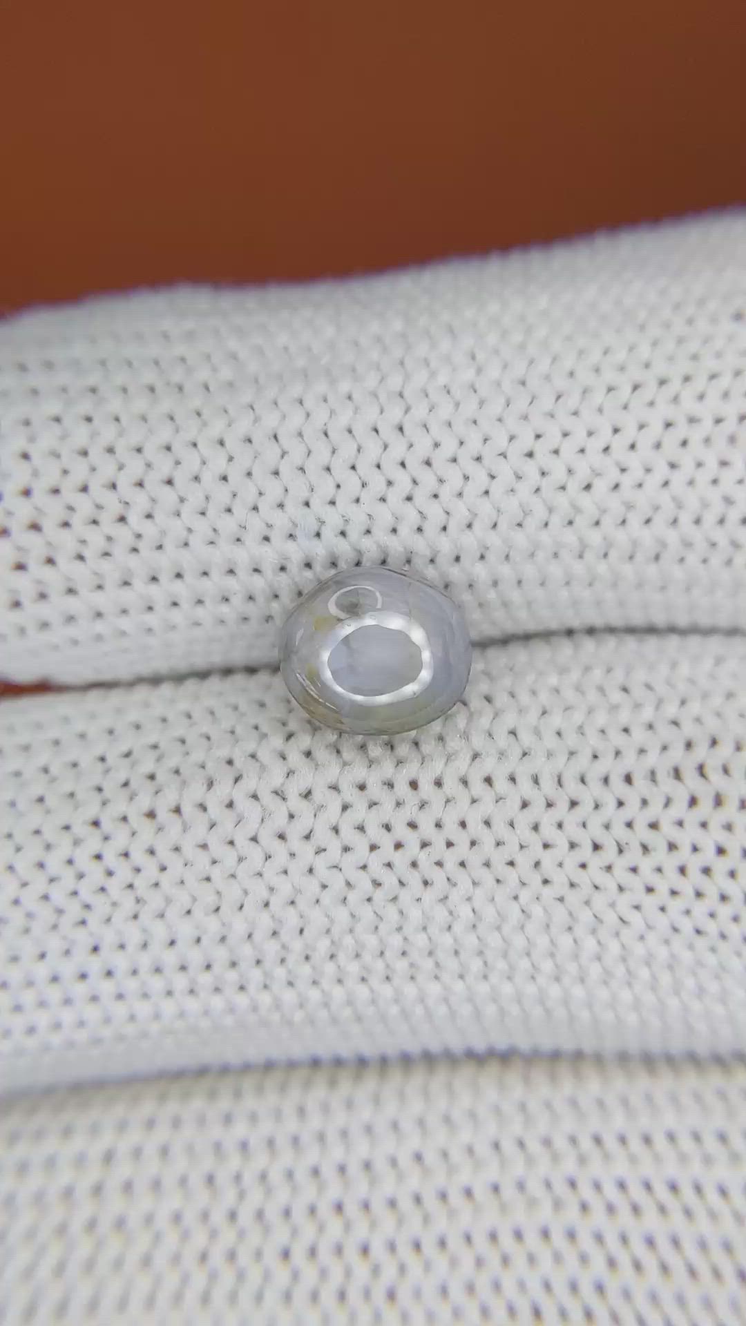 2.95 Ct. Bluish Grey Star Sapphire from Ceylon (Sri Lanka) Size Video