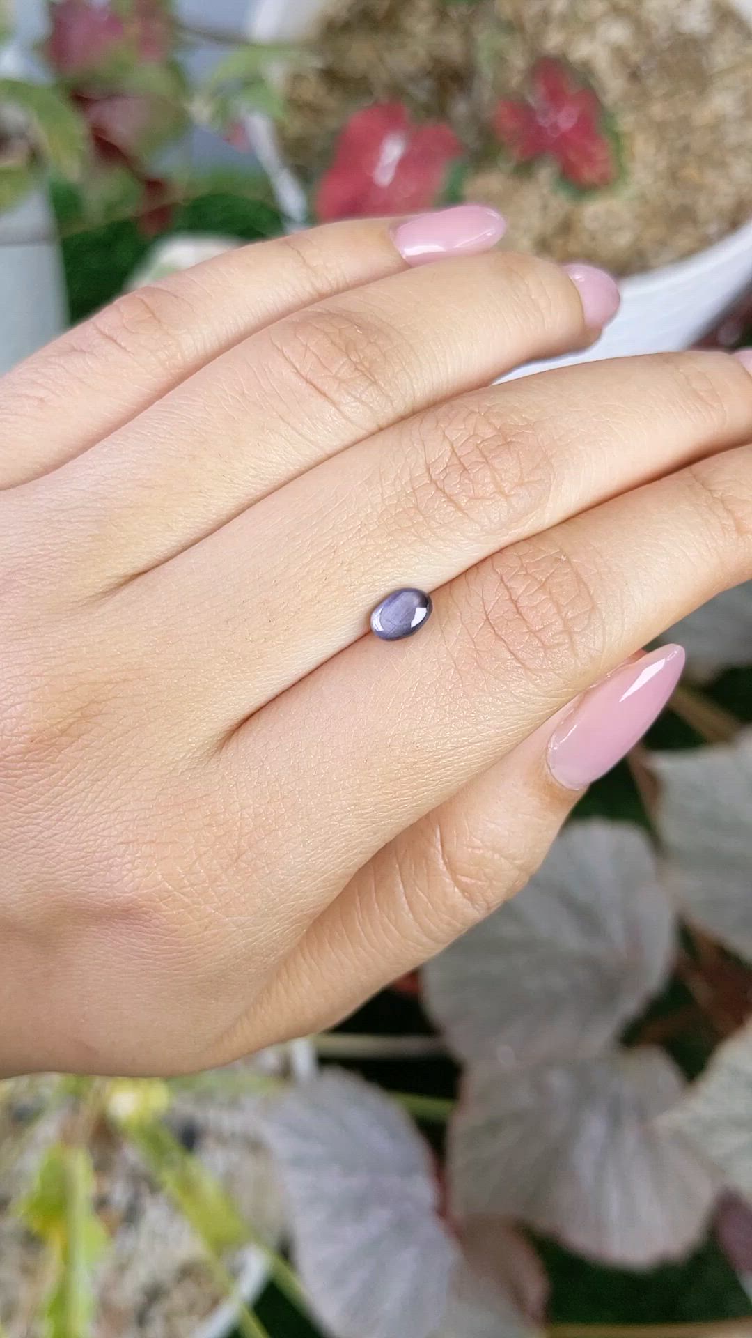 1.15 Ct. Bluish Grey Star Sapphire from Ceylon (Sri Lanka) Size Video
