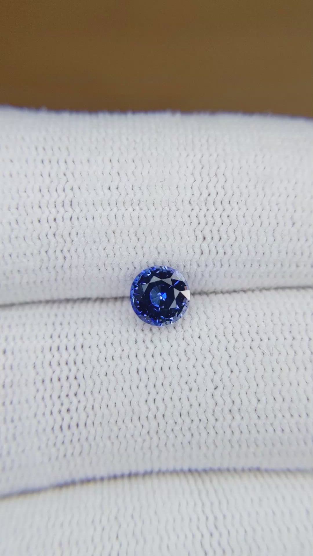 0.99 Ct. Blue Sapphire from Ceylon (Sri Lanka) Size Video