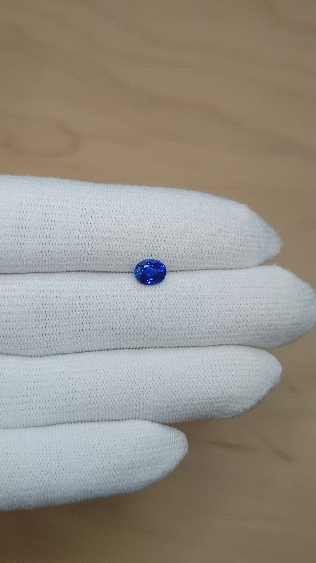1.21 Ct. Blue Sapphire from Ceylon (Sri Lanka) Size Video