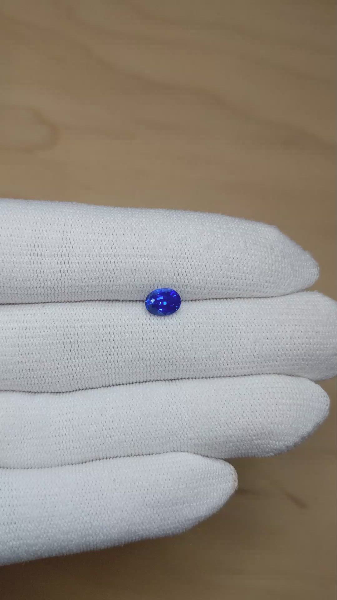 1.16 Ct. Blue Sapphire from Ceylon (Sri Lanka) Size Video