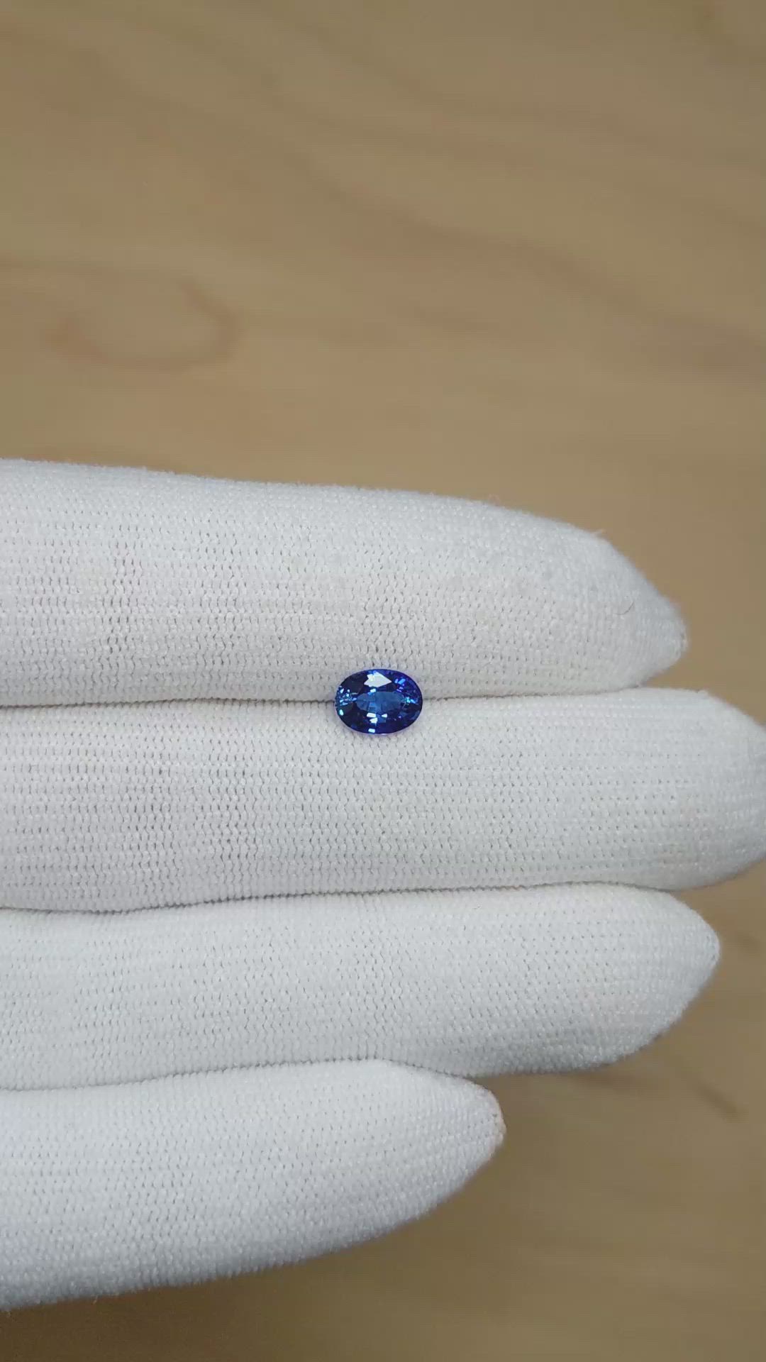 1.18 Ct. Blue Sapphire from Ceylon (Sri Lanka) Size Video