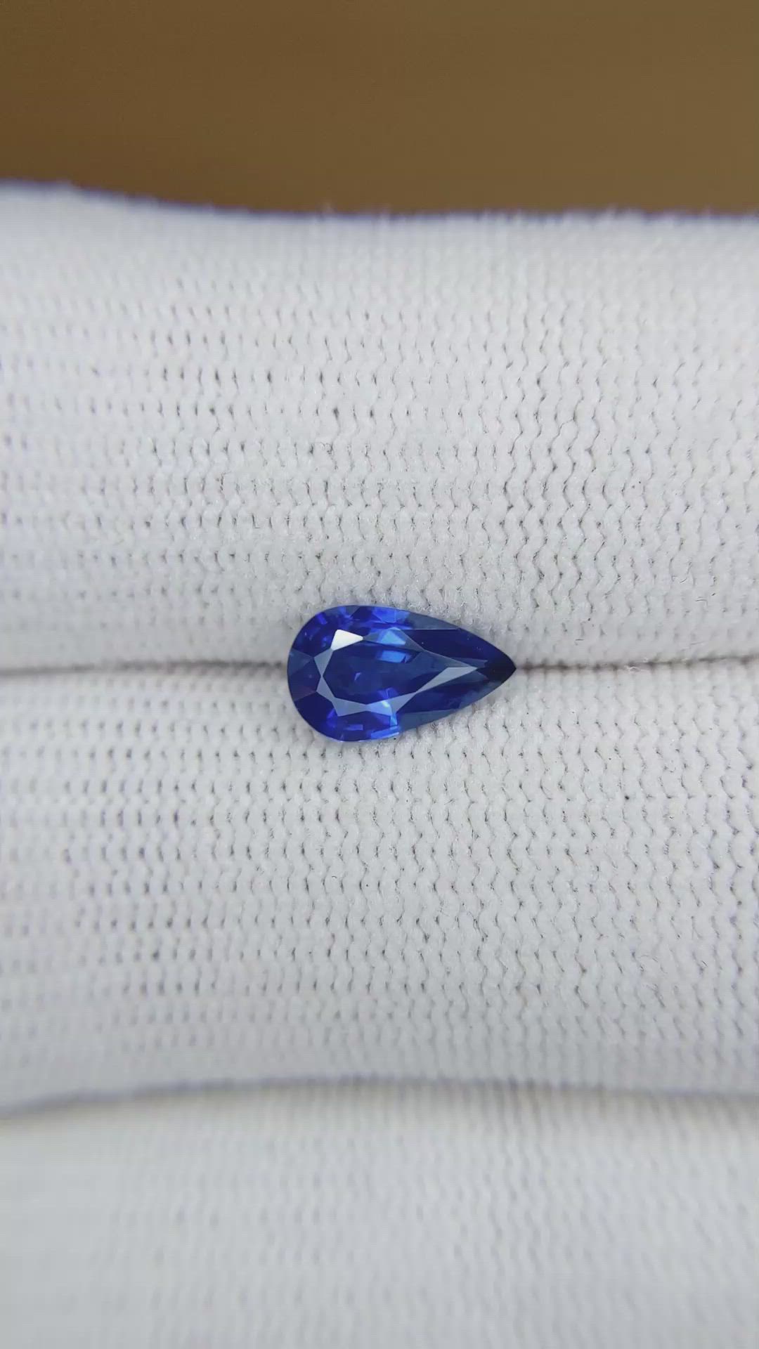 1.14 Ct. Blue Sapphire from Ceylon (Sri Lanka) Size Video