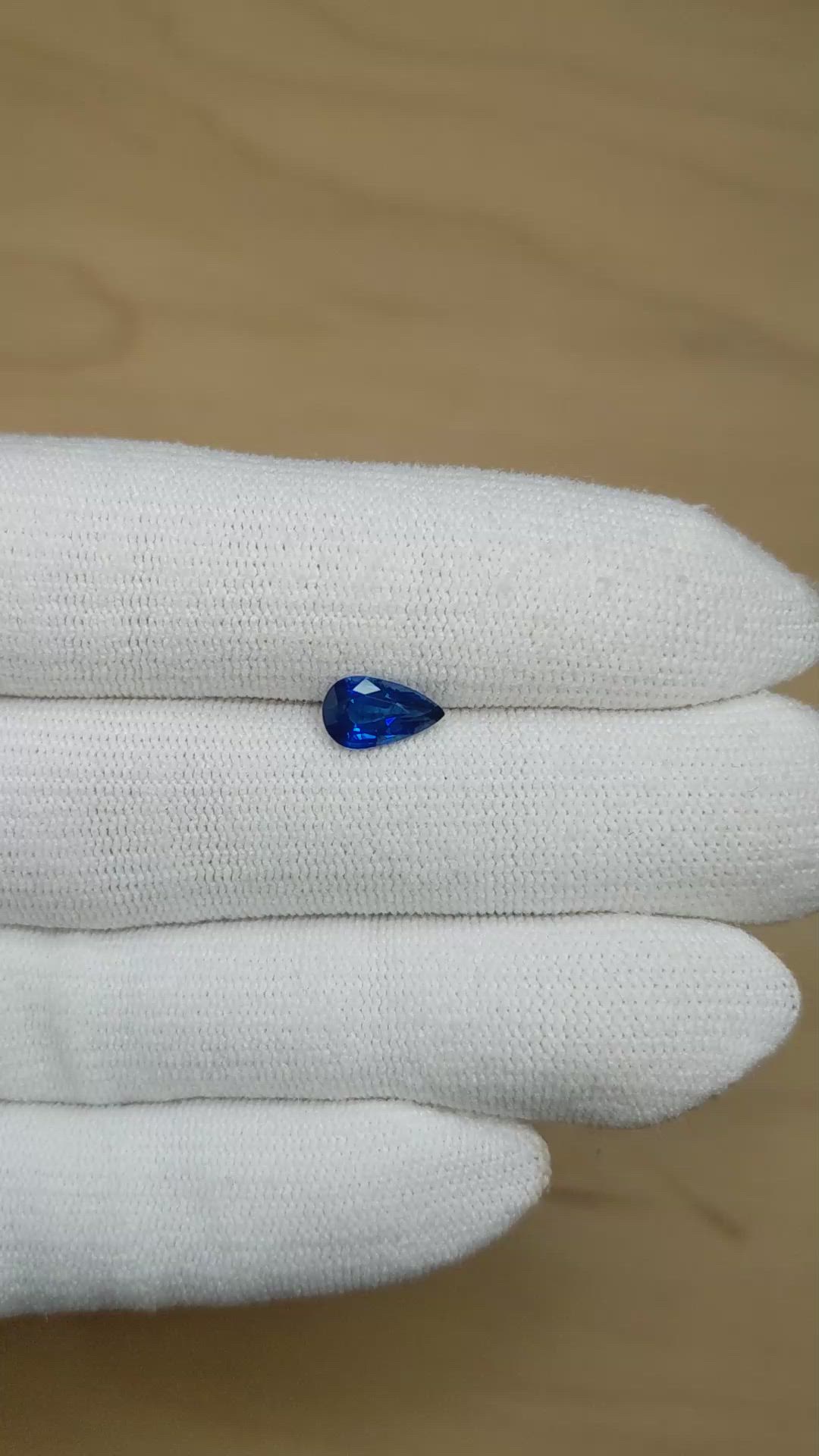 1.14 Ct. Blue Sapphire from Ceylon (Sri Lanka) Size Video