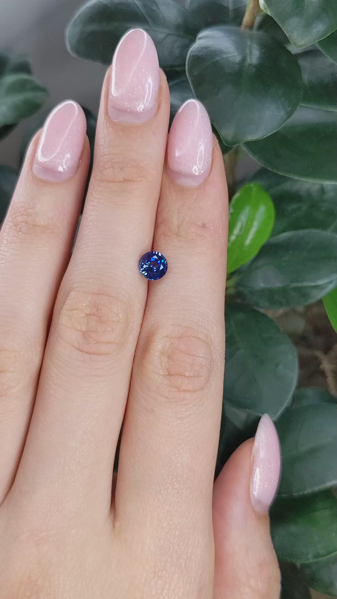 1.07 Ct. Blue Sapphire from Ceylon (Sri Lanka) Size Video
