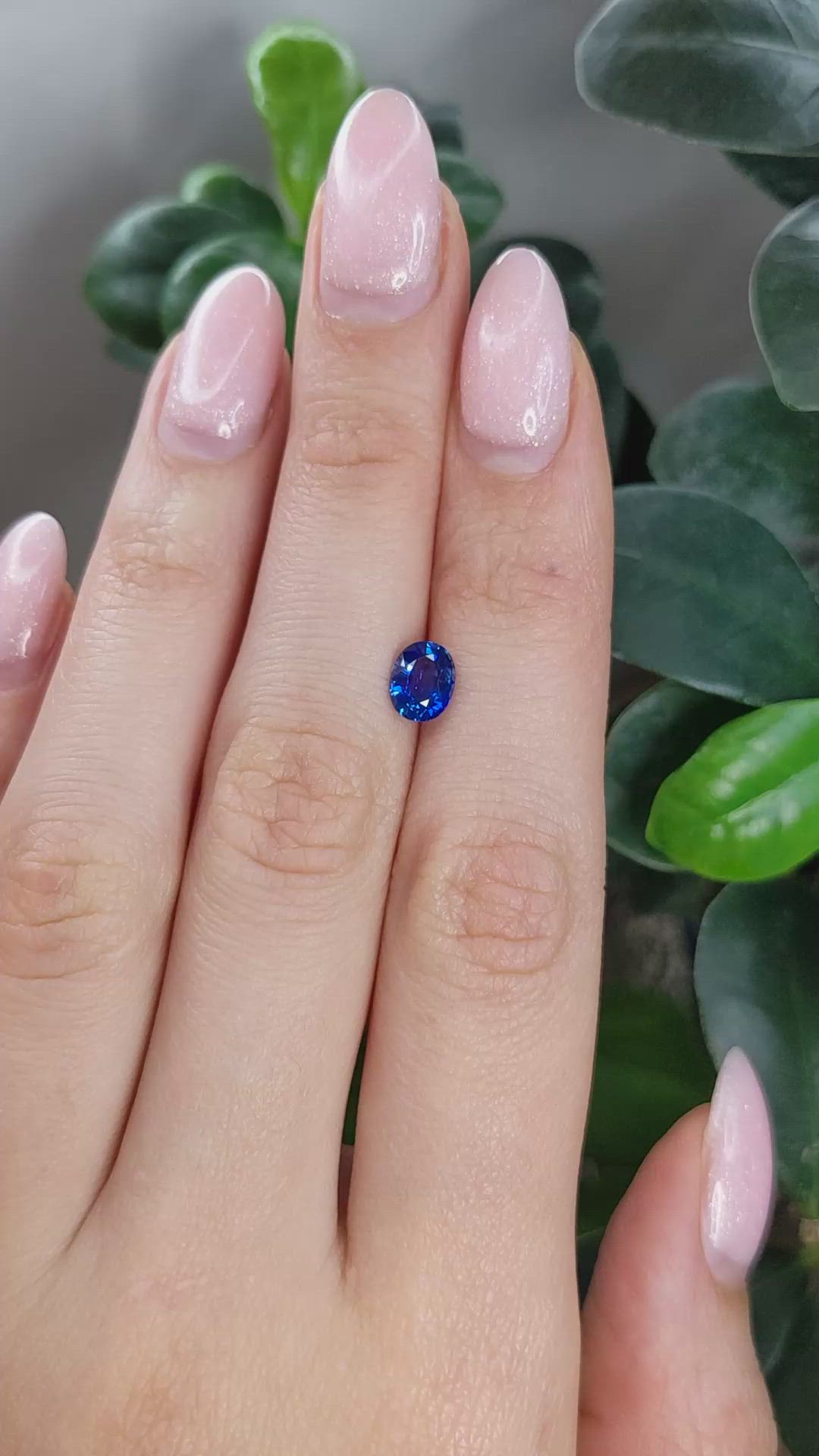 1.16 Ct. Blue Sapphire from Ceylon (Sri Lanka) Size Video