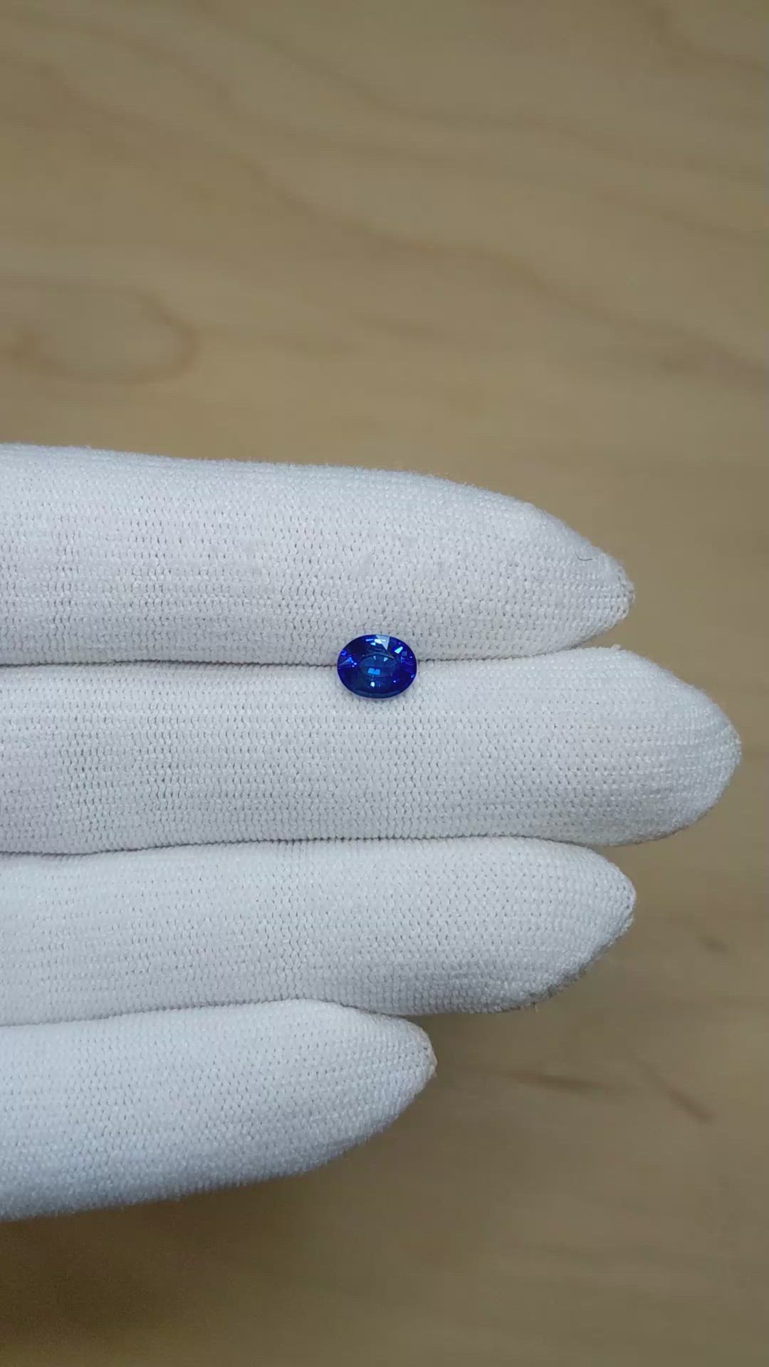 1.27 Ct. Blue Sapphire from Ceylon (Sri Lanka) Size Video