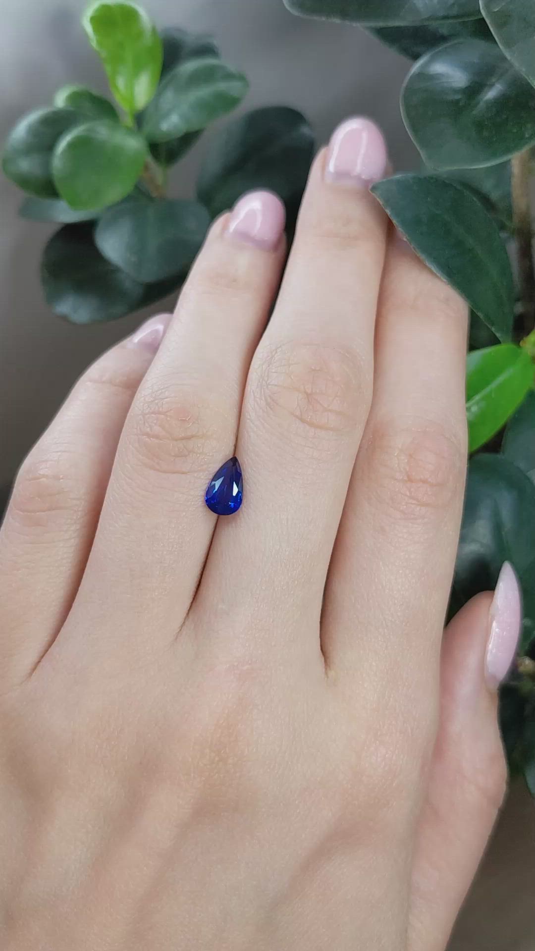 1.17 Ct. Blue Sapphire from Ceylon (Sri Lanka) Size Video