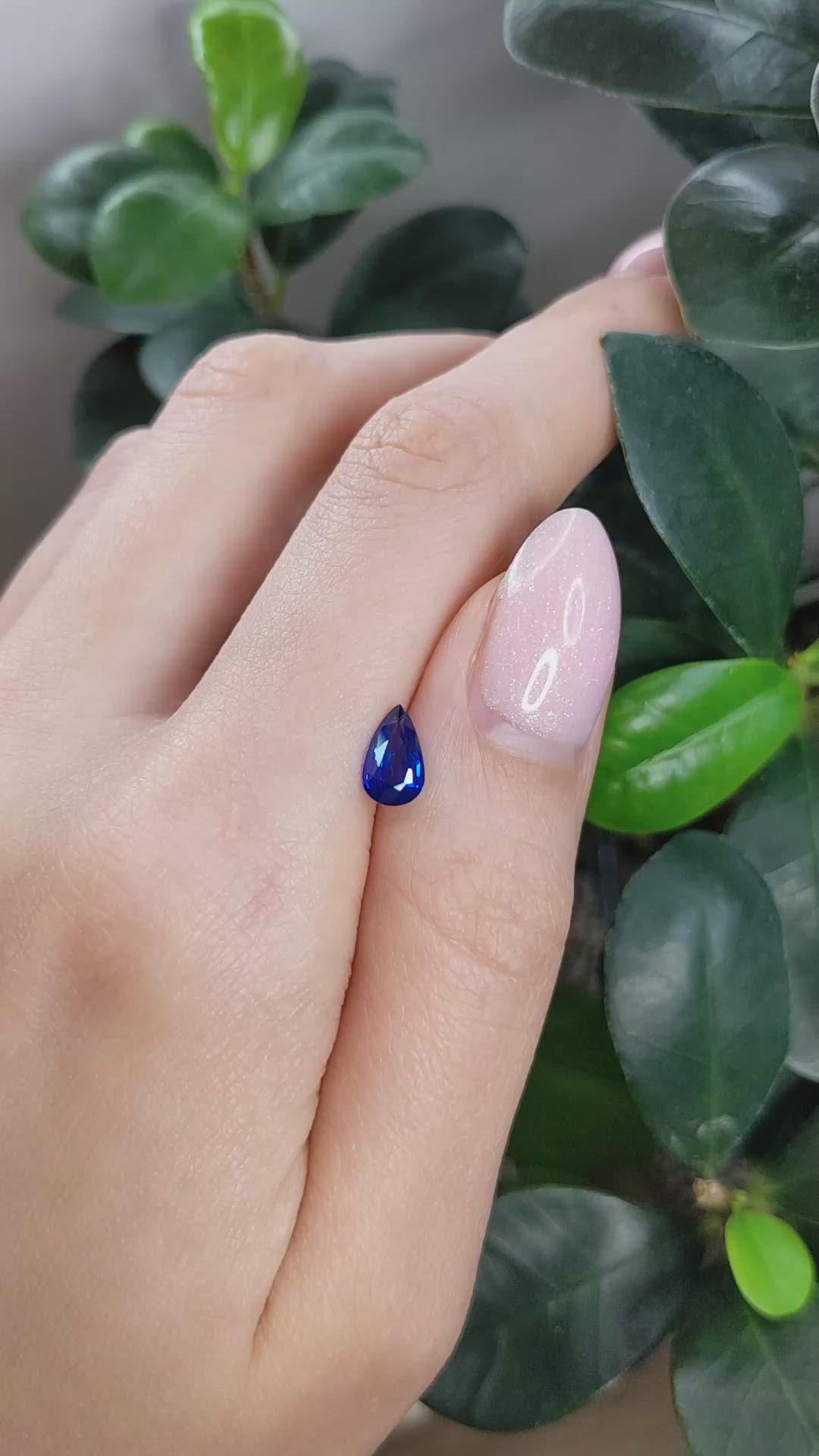 1.17 Ct. Blue Sapphire from Ceylon (Sri Lanka) Size Video