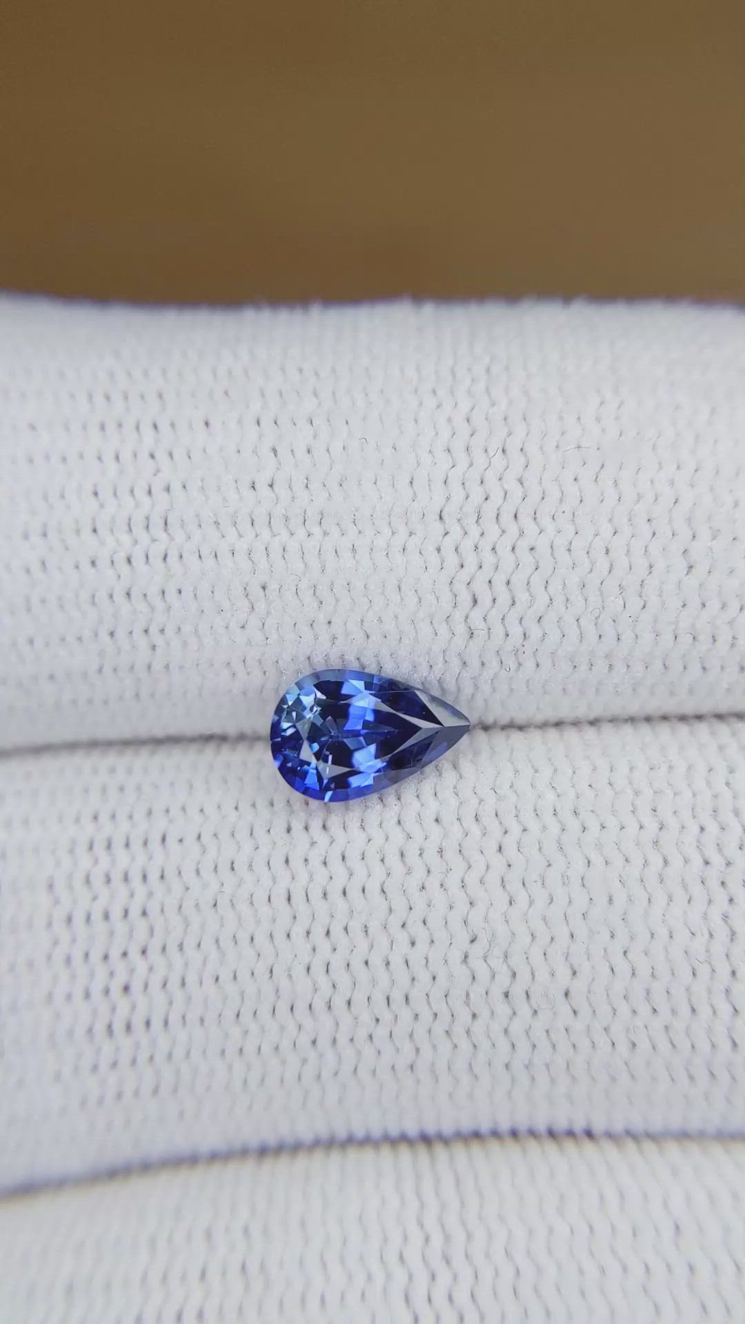 1.17 Ct. Blue Sapphire from Ceylon (Sri Lanka) Size Video