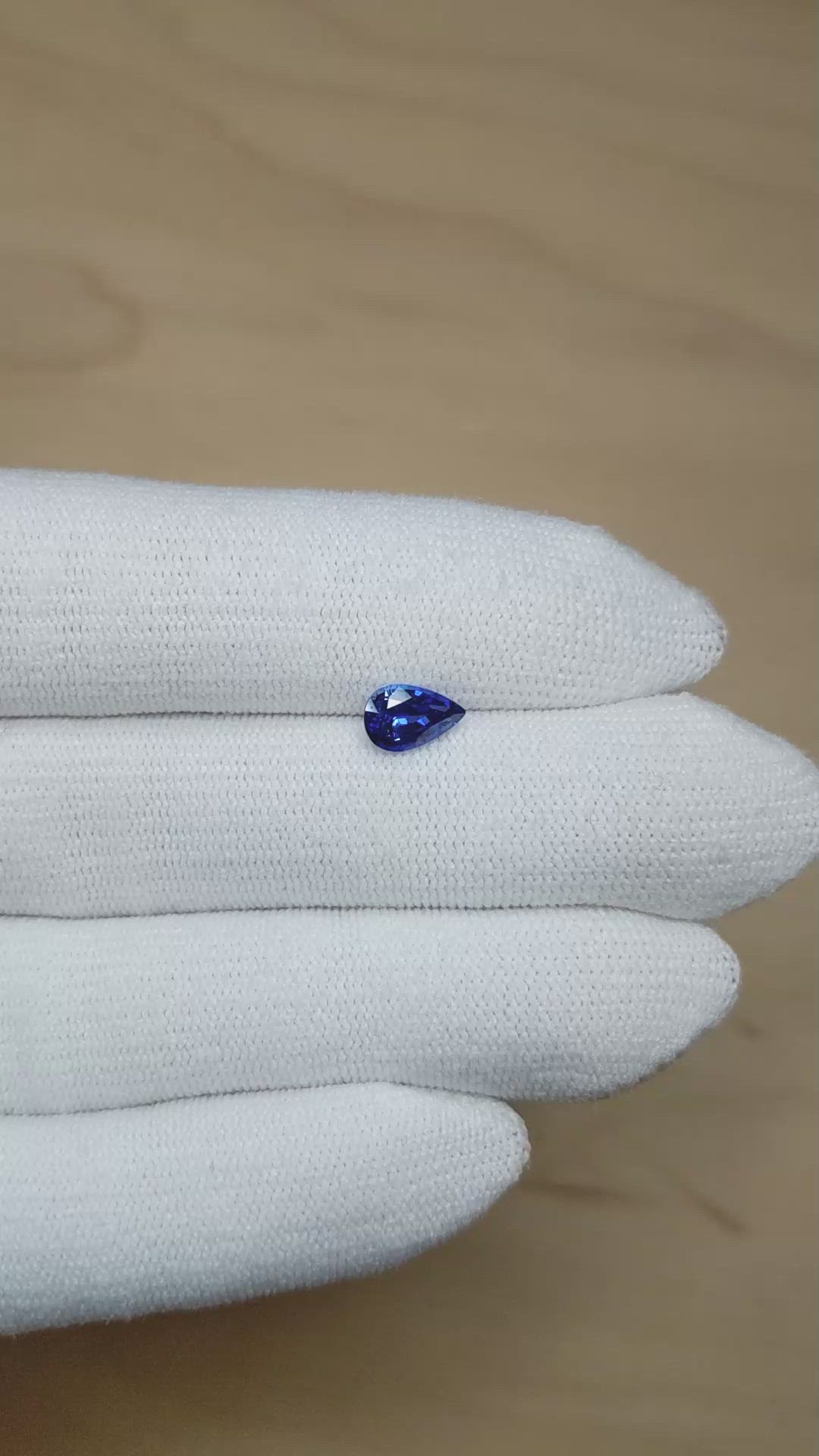 1.17 Ct. Blue Sapphire from Ceylon (Sri Lanka) Size Video