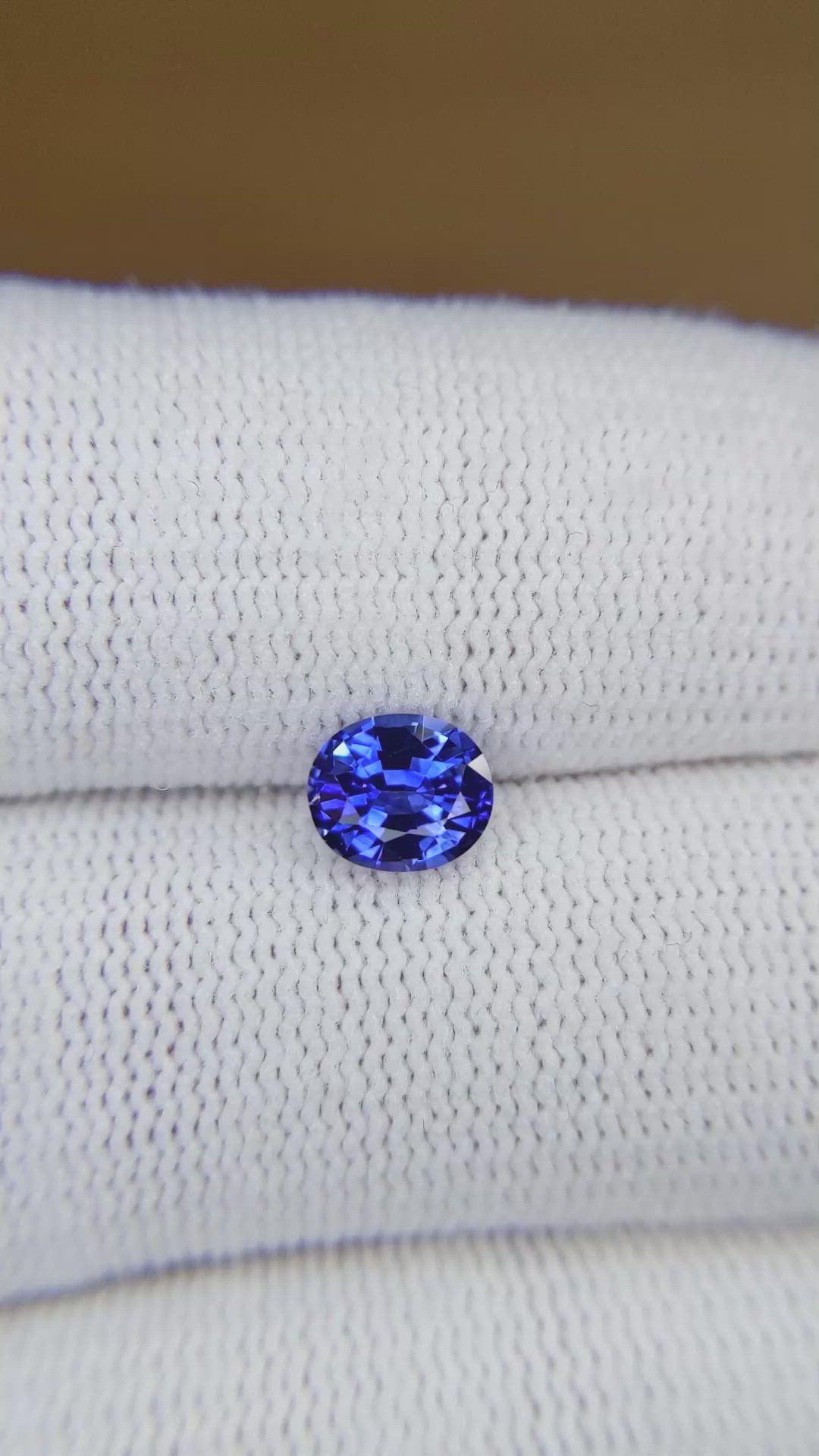 1.04 Ct. Blue Sapphire from Ceylon (Sri Lanka) Size Video