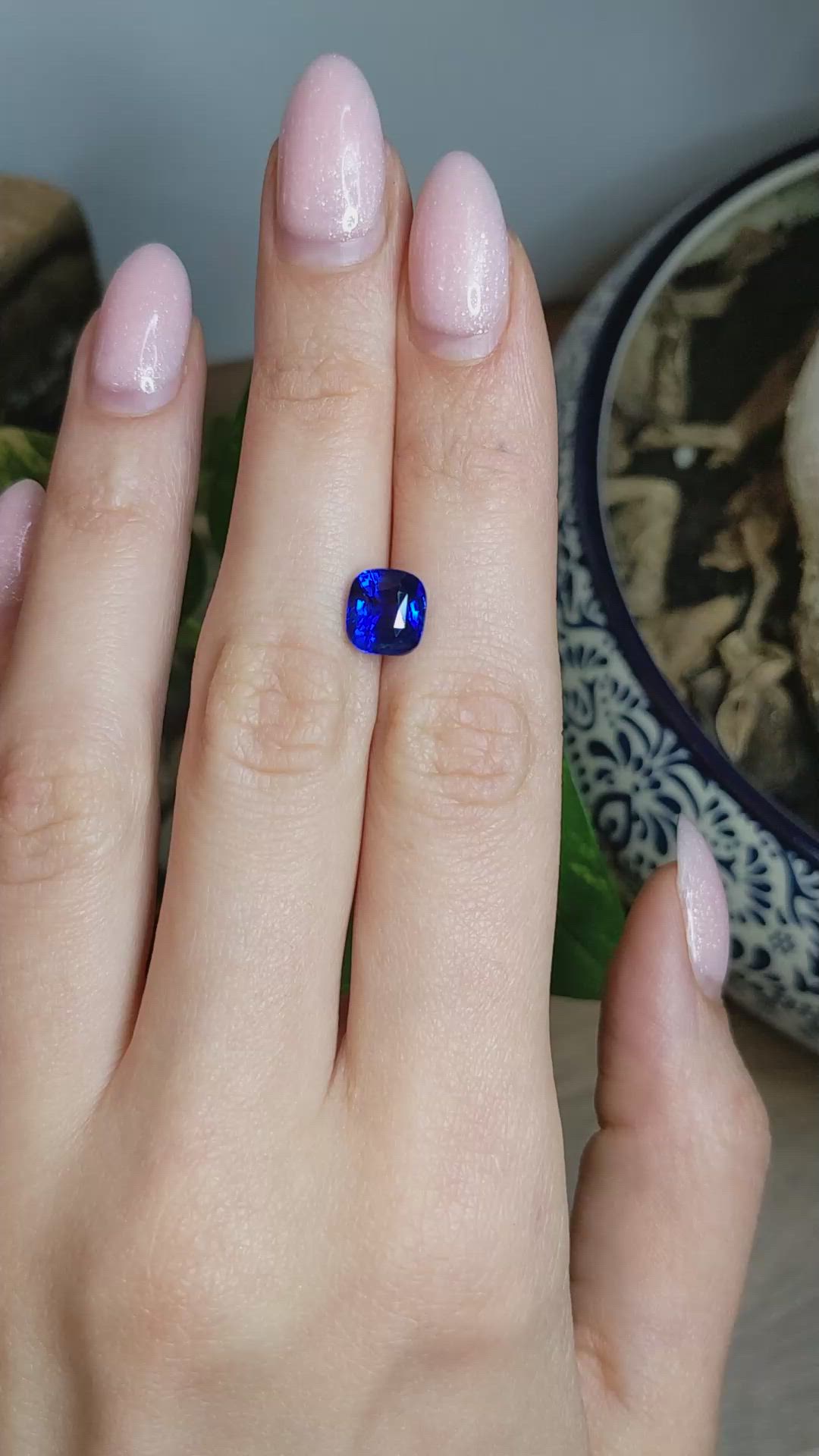 3.14 Ct. Blue Sapphire from Ceylon (Sri Lanka) Size Video
