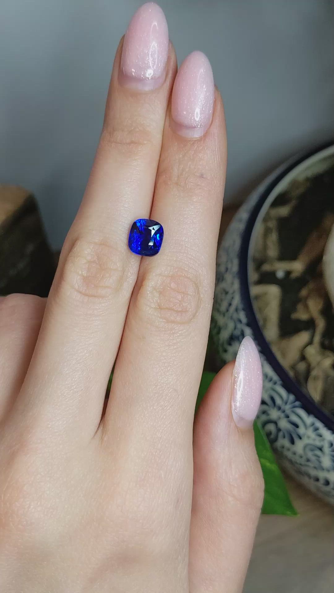 3.14 Ct. Blue Sapphire from Ceylon (Sri Lanka) Size Video