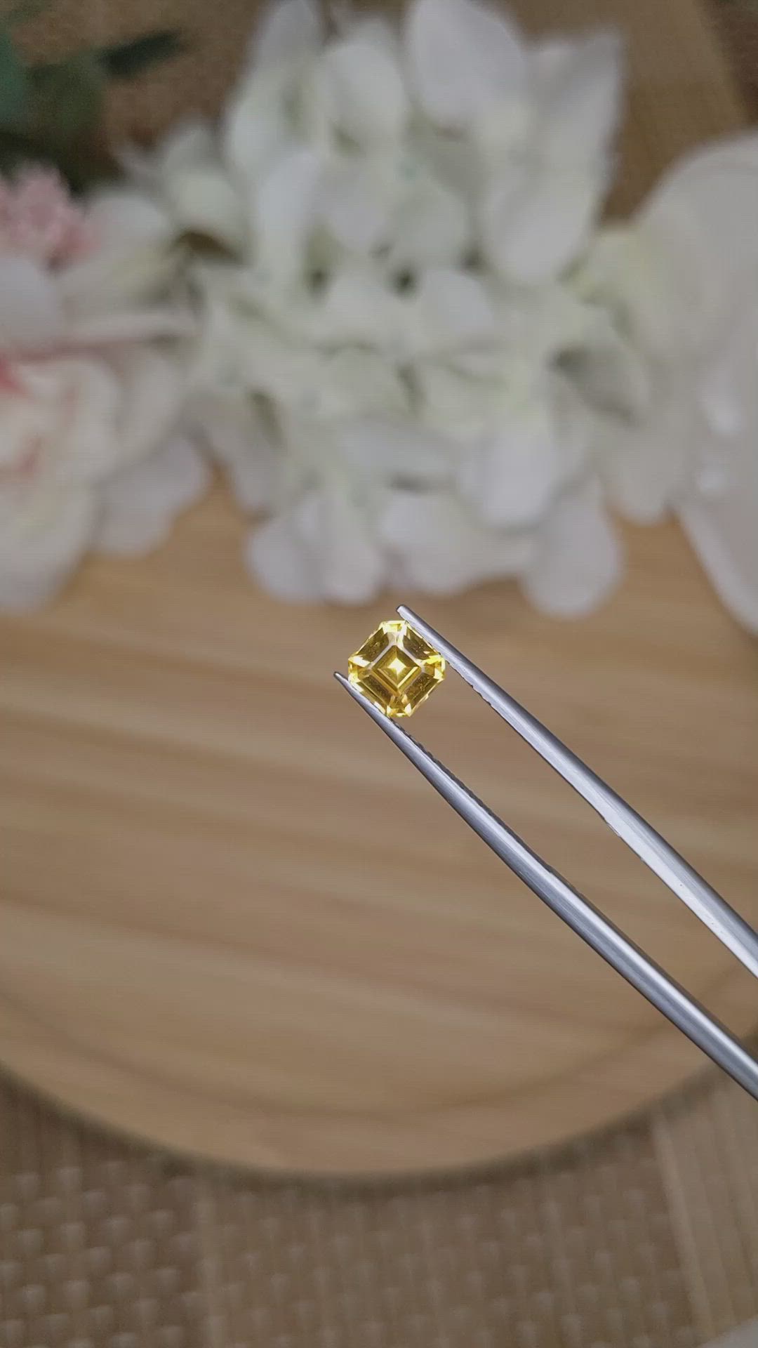 1.18 Ct. Orangish Yellow Sapphire from Ceylon (Sri Lanka) Size Video