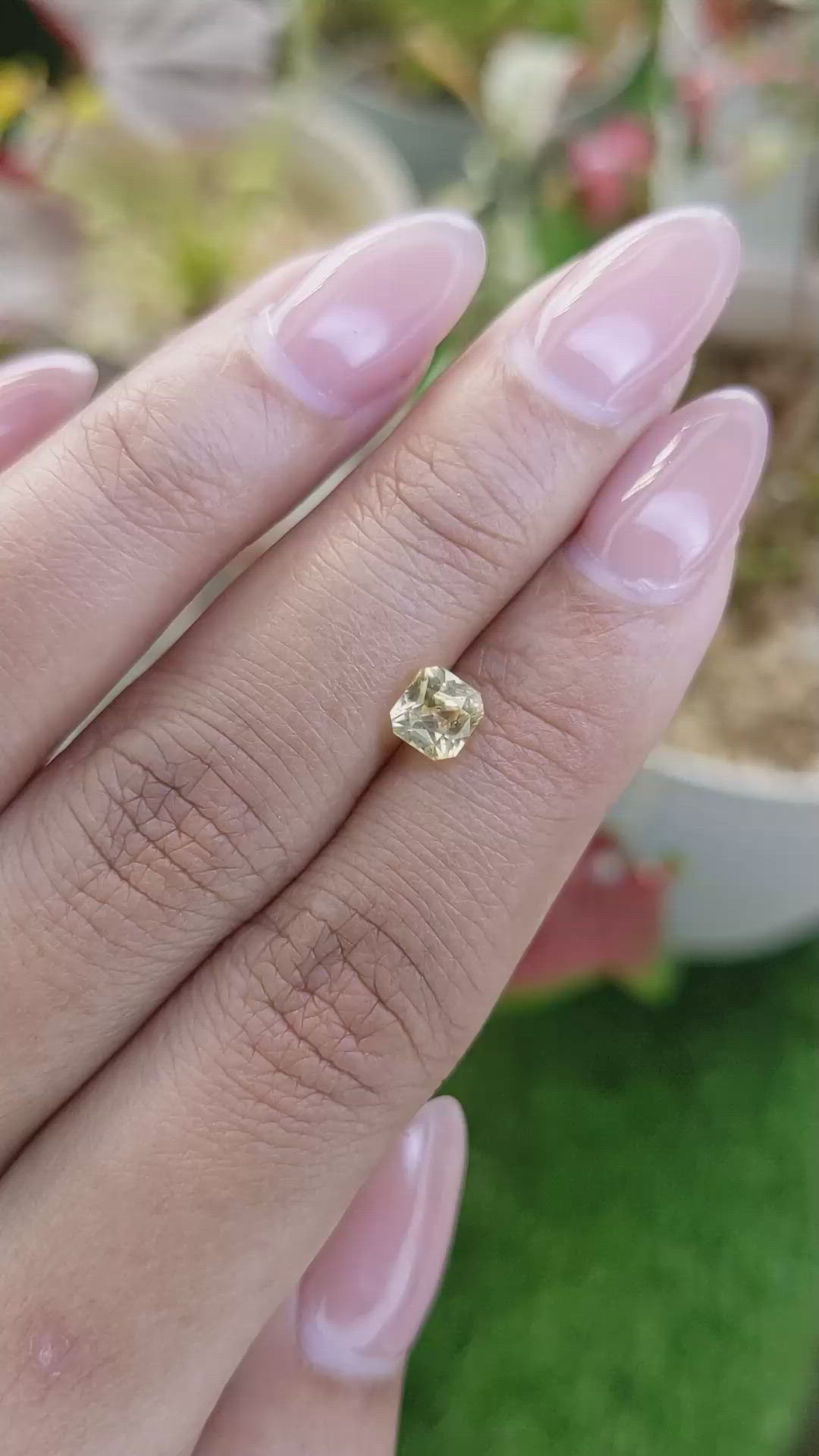 1.08 Ct. Yellow Sapphire from Ceylon (Sri Lanka) Size Video
