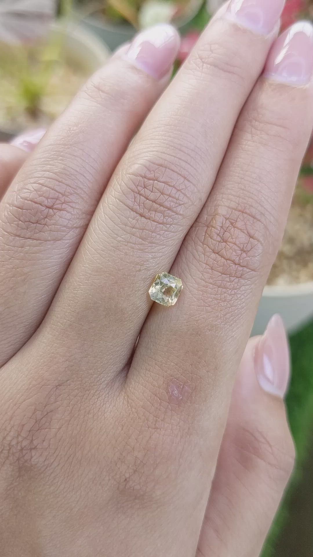 1.08 Ct. Yellow Sapphire from Ceylon (Sri Lanka) Size Video