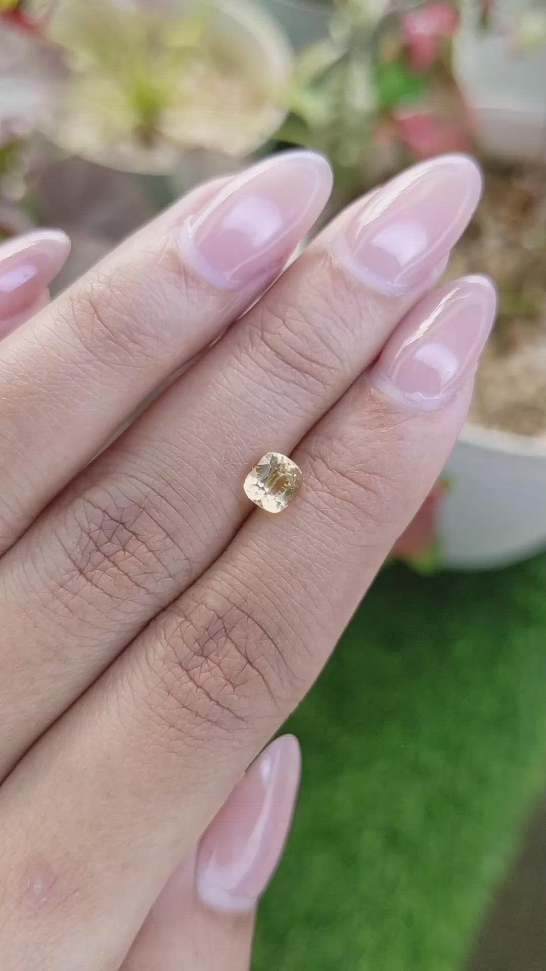 1.16 Ct. Yellow Sapphire from Ceylon (Sri Lanka) Size Video