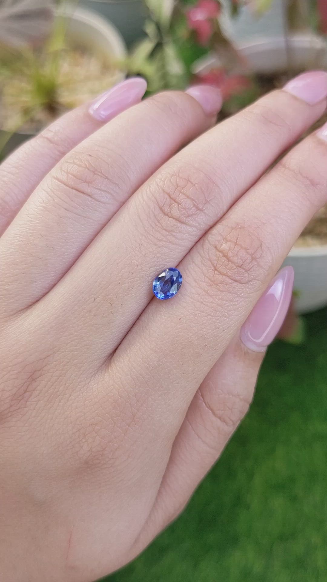 1.01 Ct. Blue Sapphire from Ceylon (Sri Lanka) Size Video