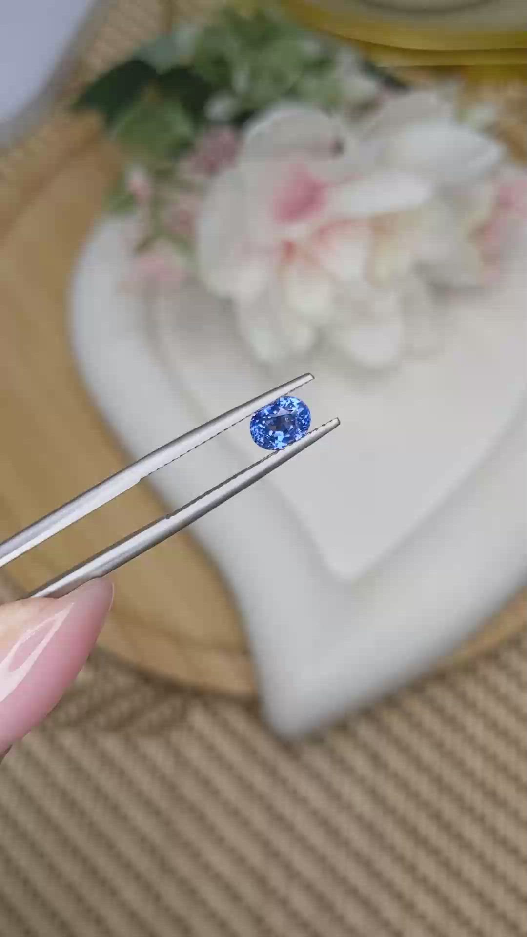 1.04 Ct. Blue Sapphire from Ceylon (Sri Lanka) Size Video