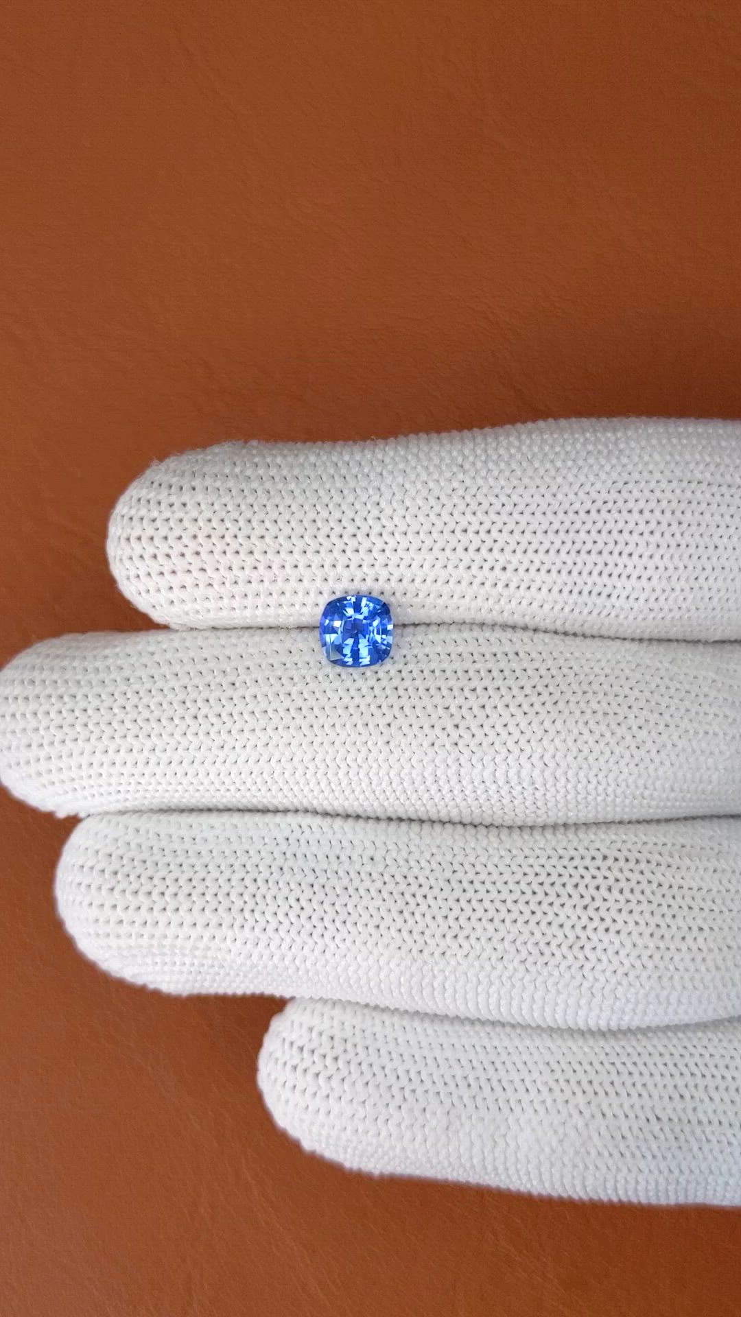 1.07 Ct. Blue Sapphire from Ceylon (Sri Lanka) Size Video