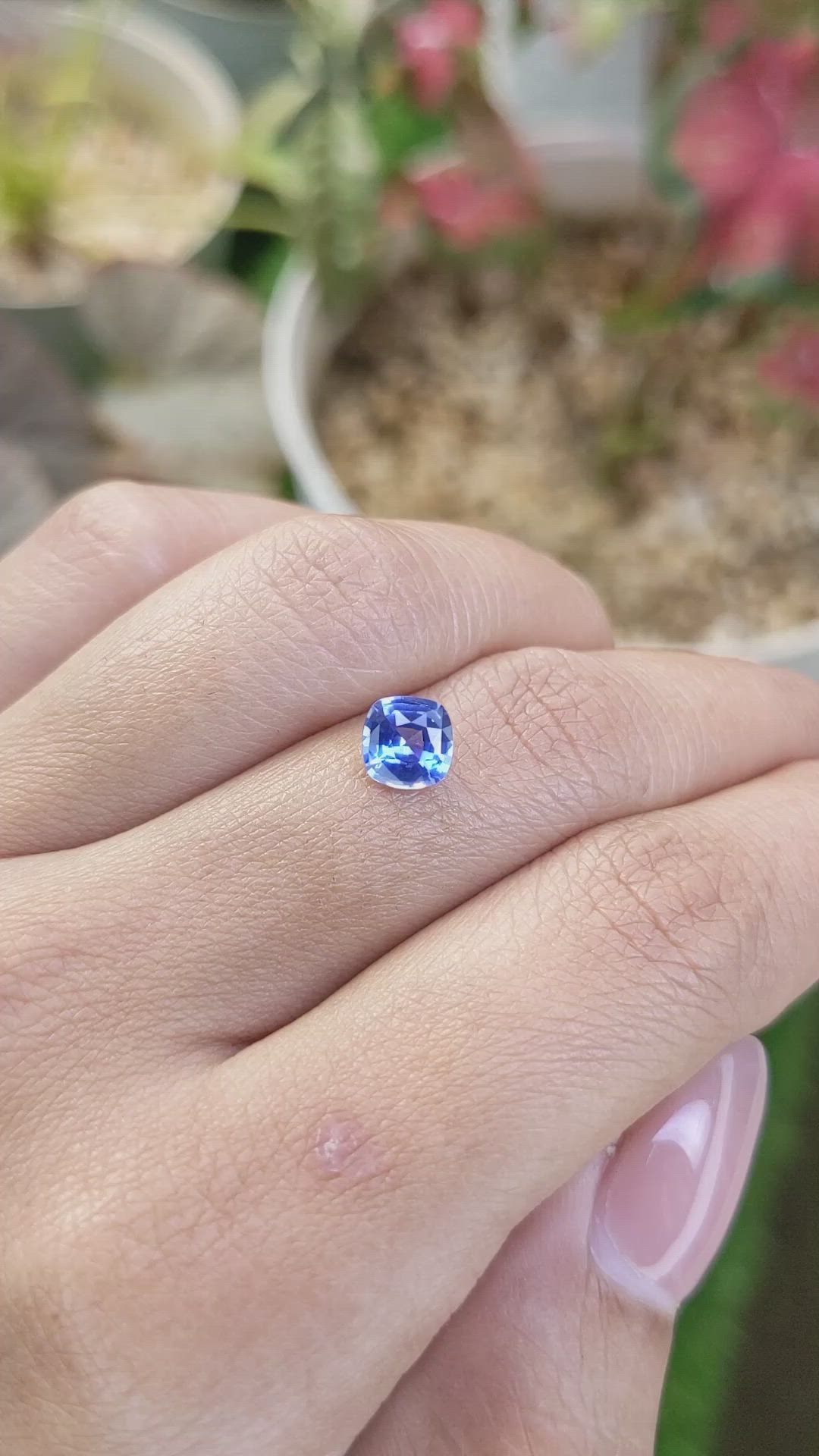1.07 Ct. Blue Sapphire from Ceylon (Sri Lanka) Size Video