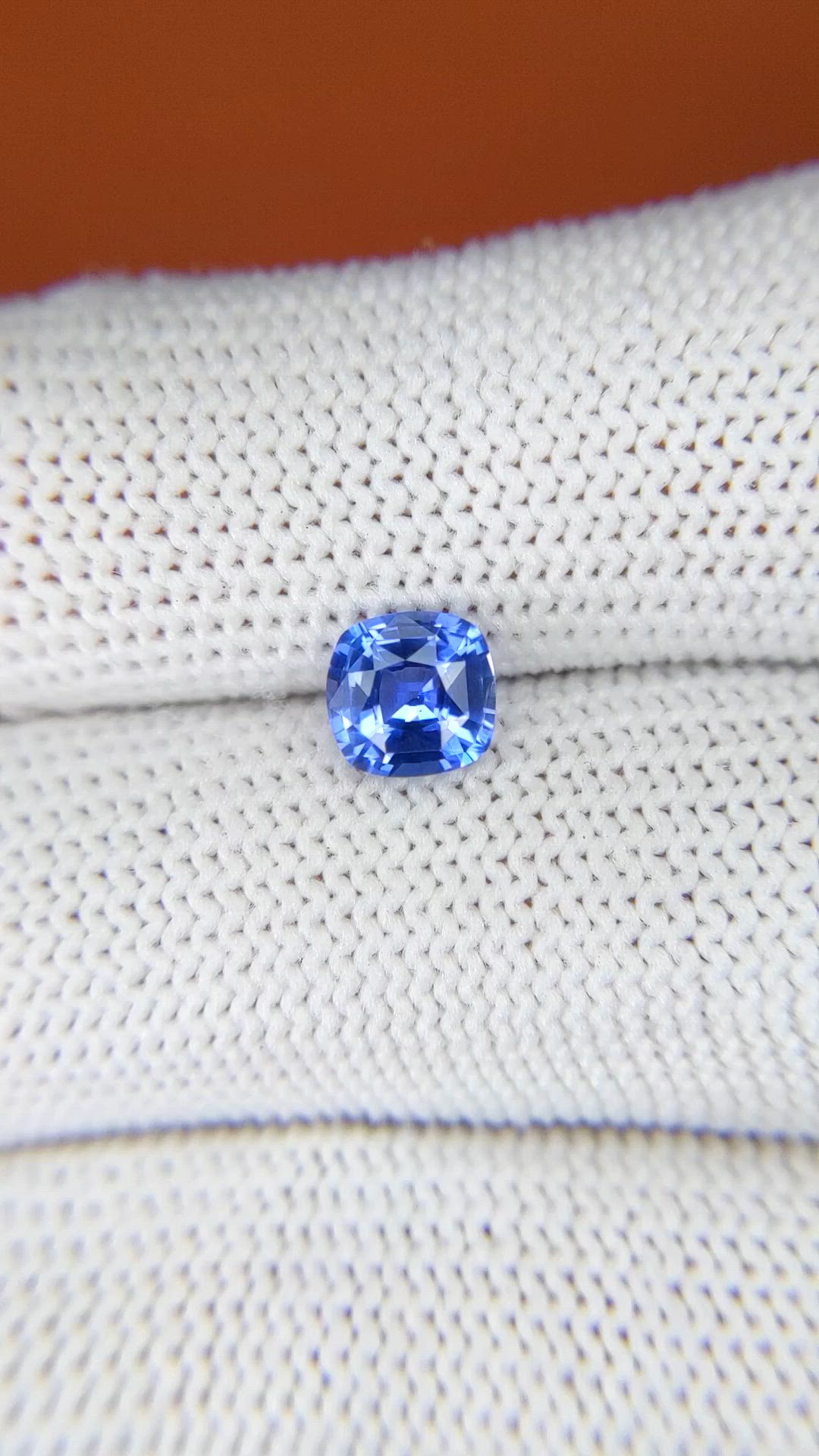 1.07 Ct. Blue Sapphire from Ceylon (Sri Lanka) Size Video