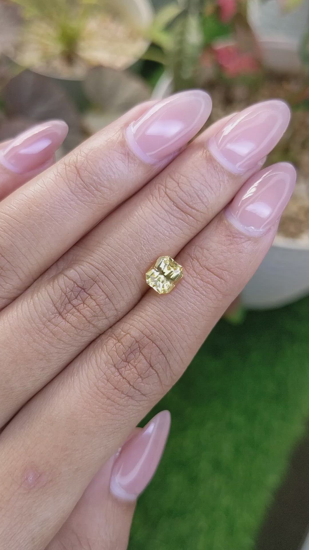 1.51 Ct. Yellow Sapphire from Ceylon (Sri Lanka) Size Video
