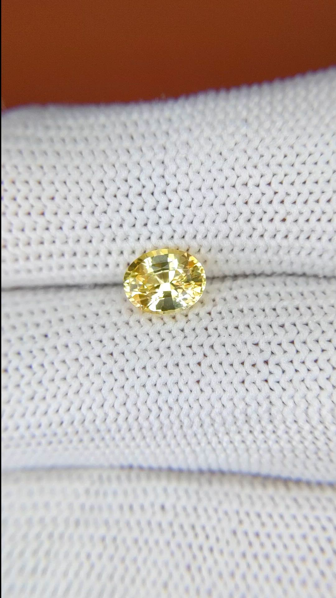 1.21 Ct. Yellow Sapphire from Ceylon (Sri Lanka) Size Video