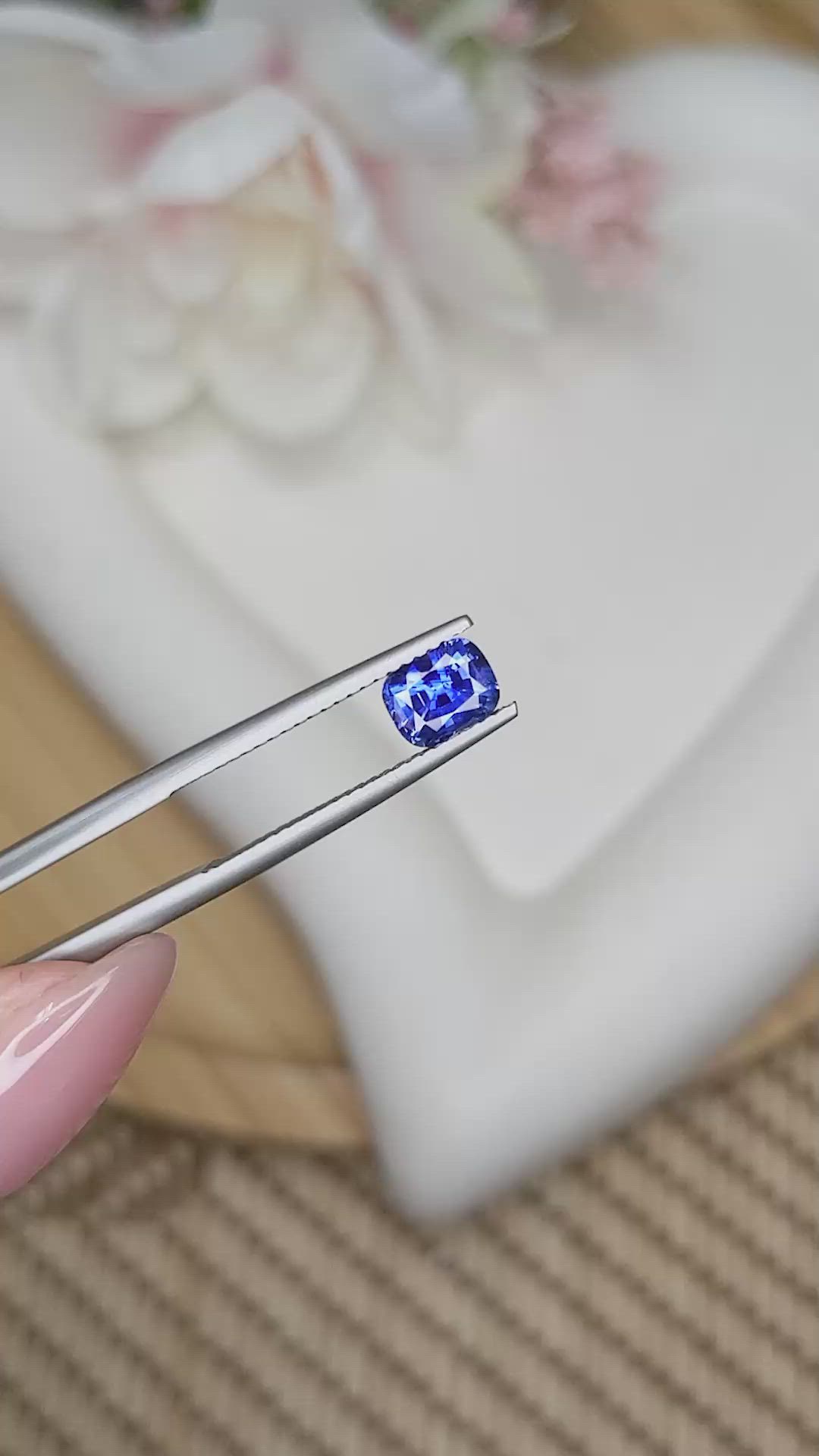1.12 Ct. Blue Sapphire from Ceylon (Sri Lanka) Size Video