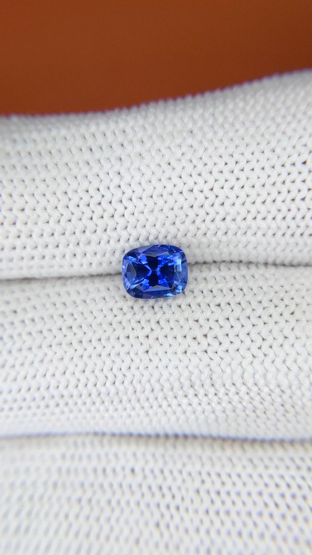 1.12 Ct. Blue Sapphire from Ceylon (Sri Lanka) Size Video